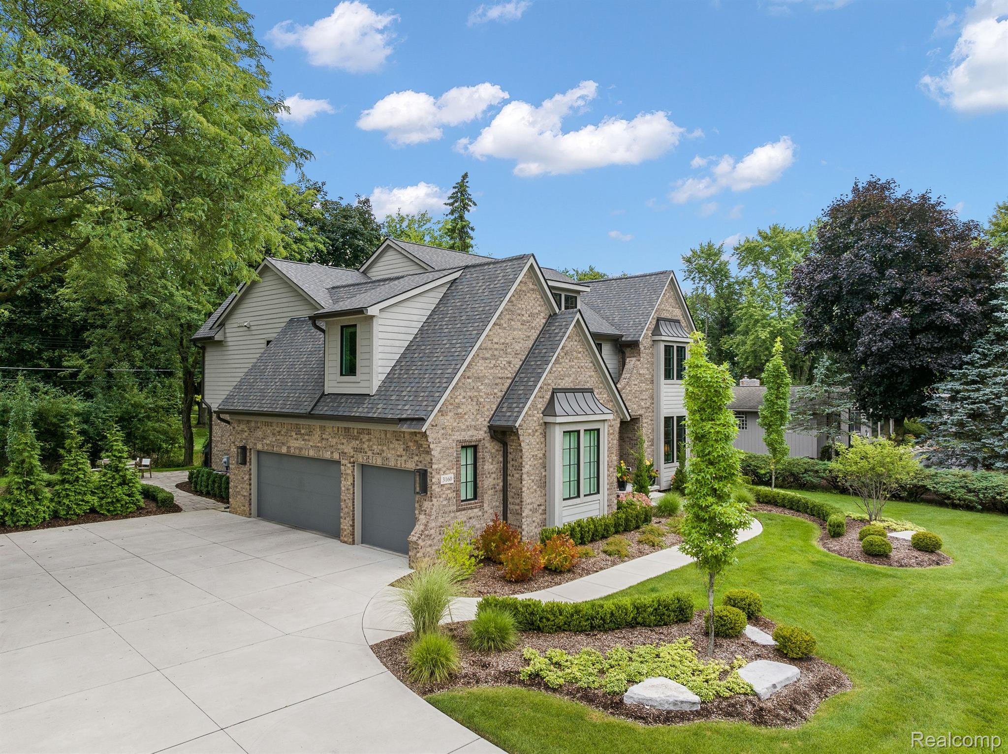 3160 BERKSHIRE Drive