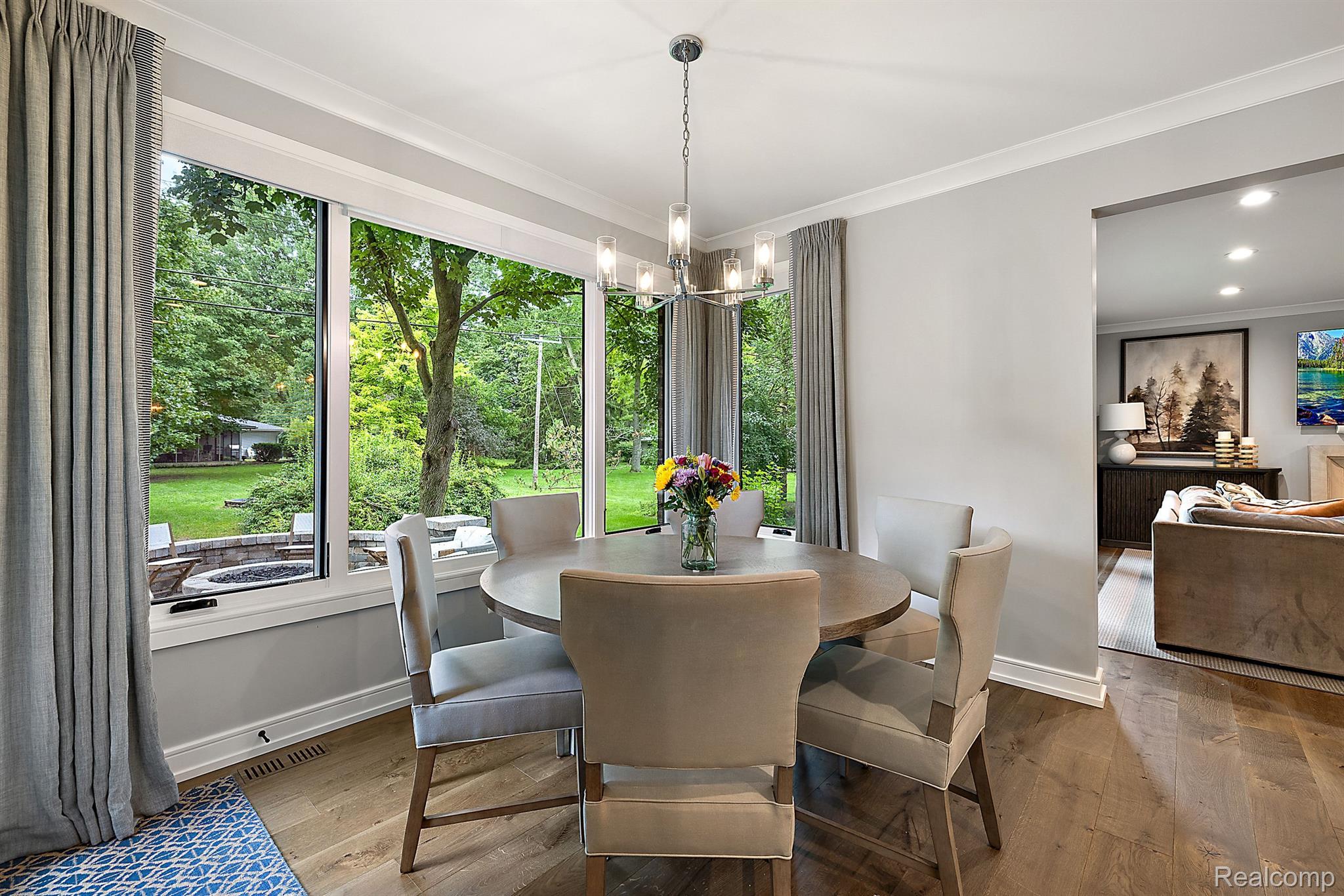 3160 BERKSHIRE Drive