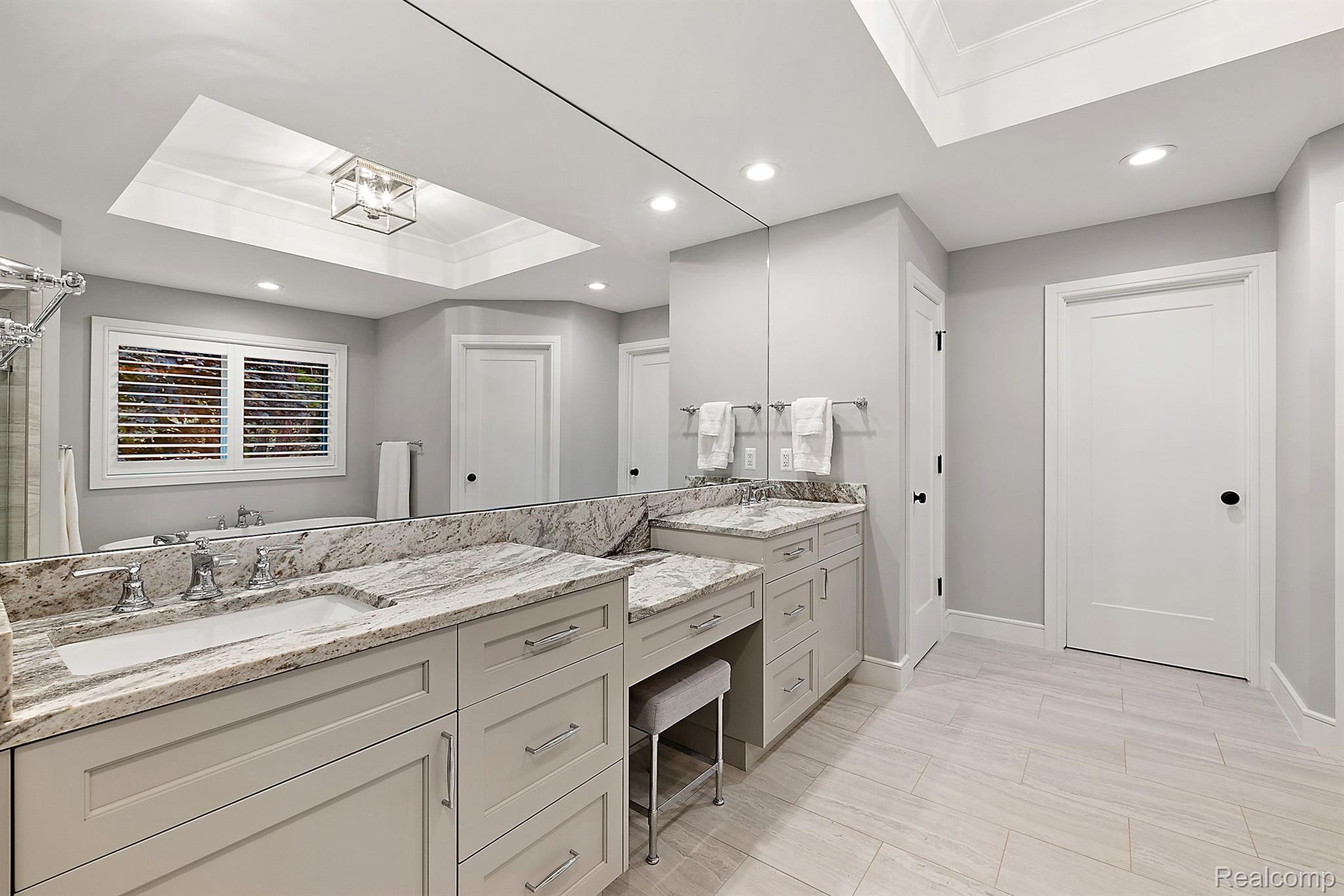 3160 BERKSHIRE Drive