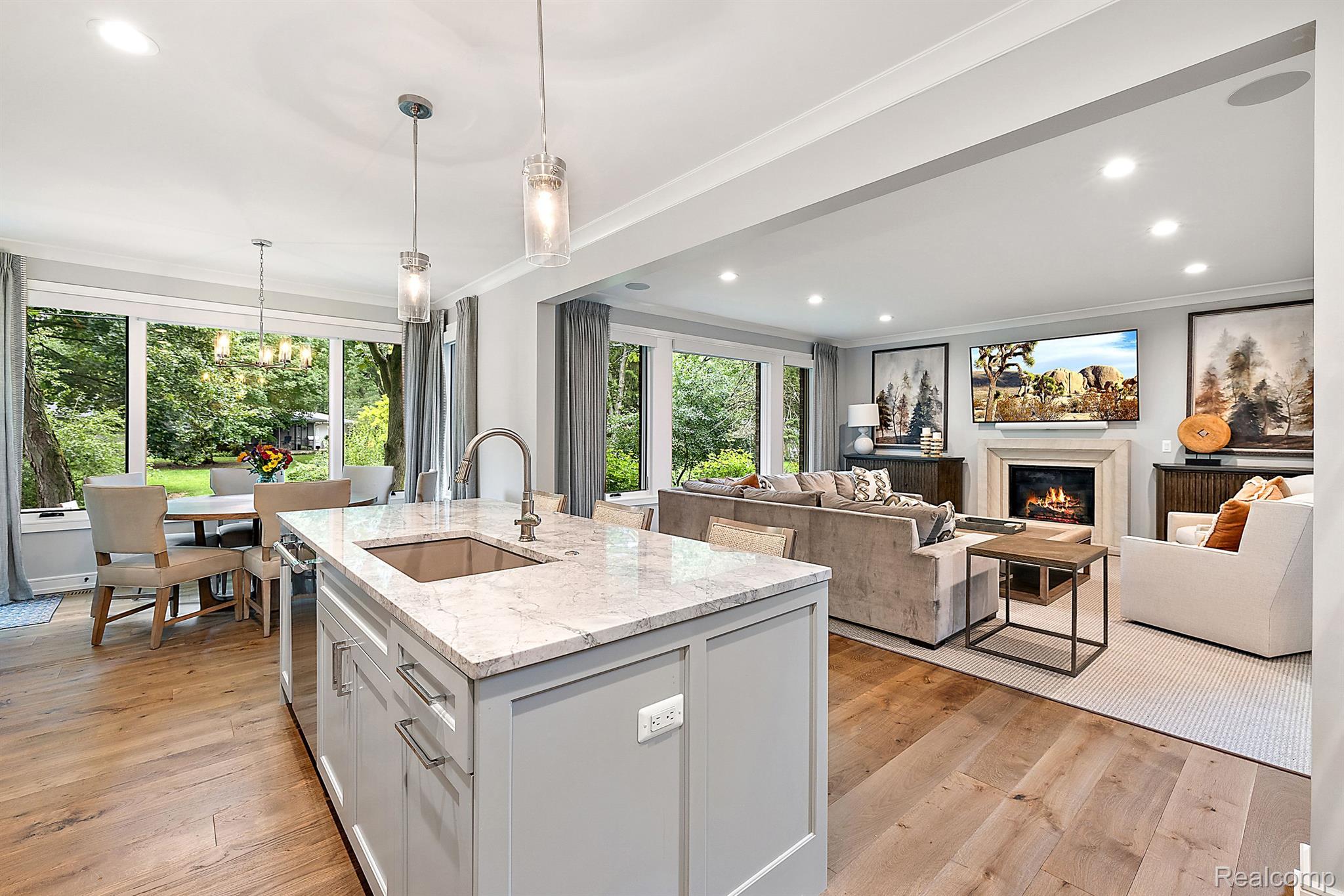 3160 BERKSHIRE Drive