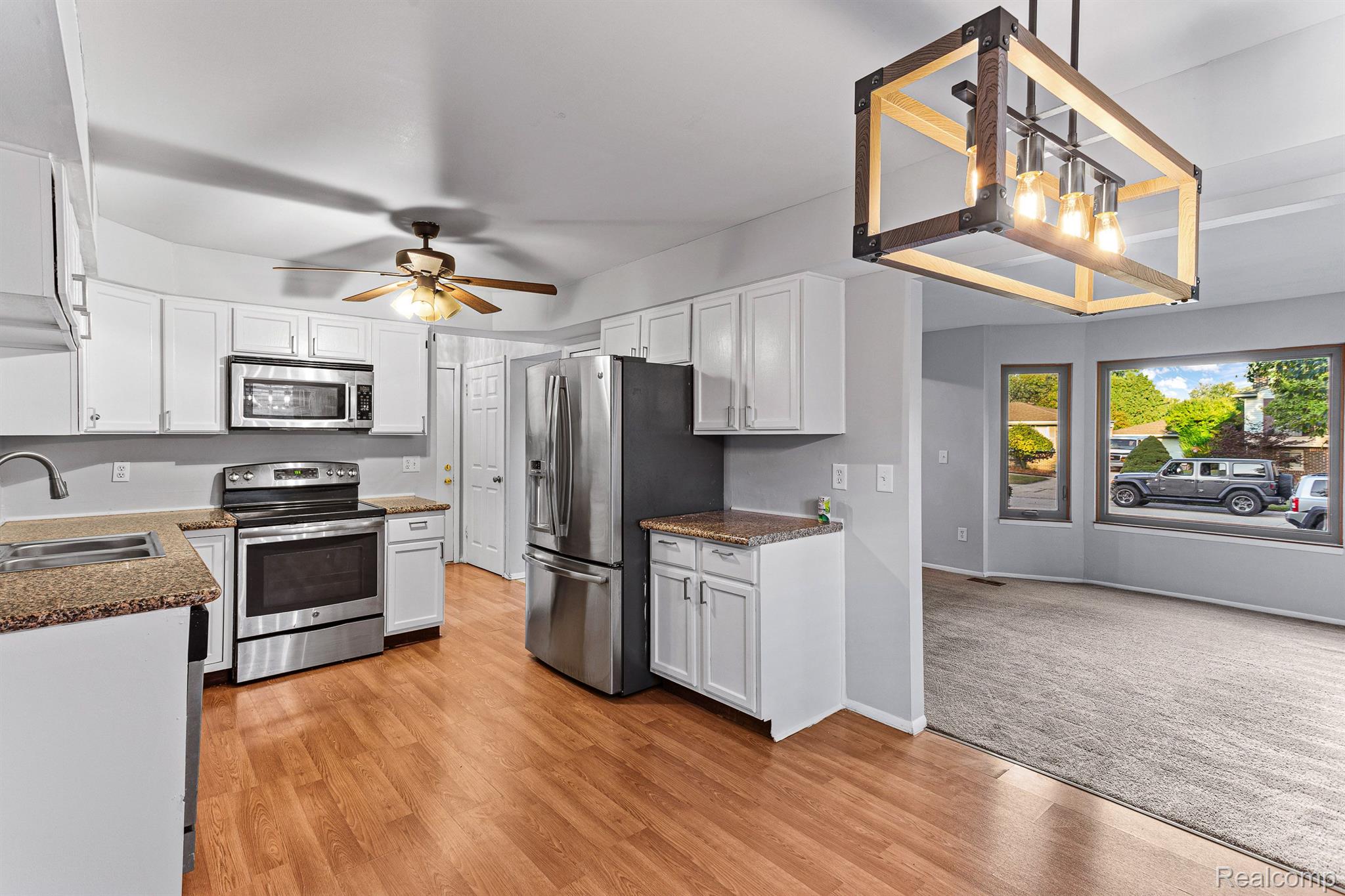 41015 BEECHWOOD Street