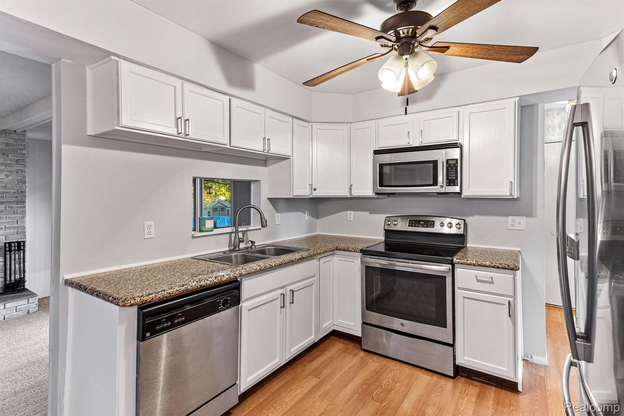 41015 BEECHWOOD Street