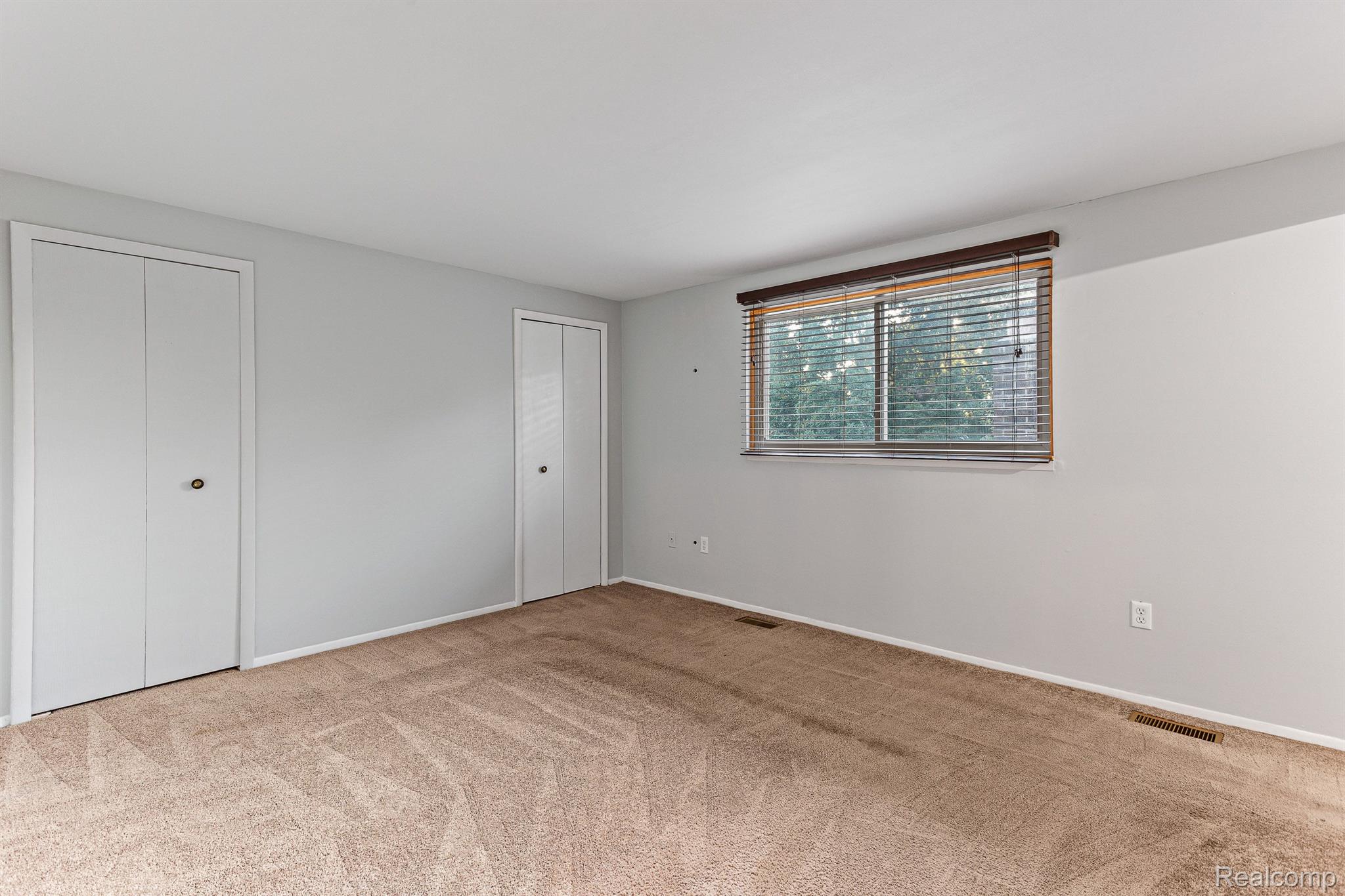 41015 BEECHWOOD Street