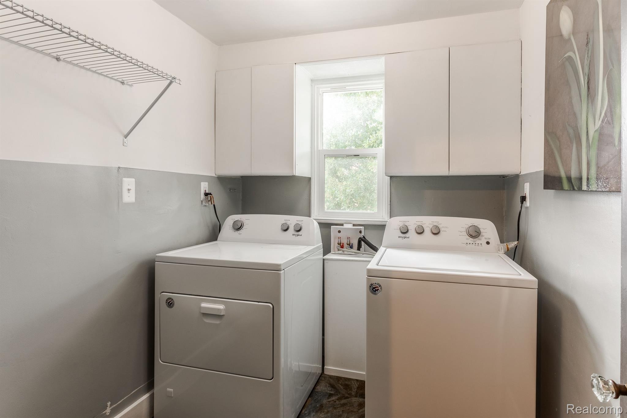 1015 WYANDOTTE Avenue