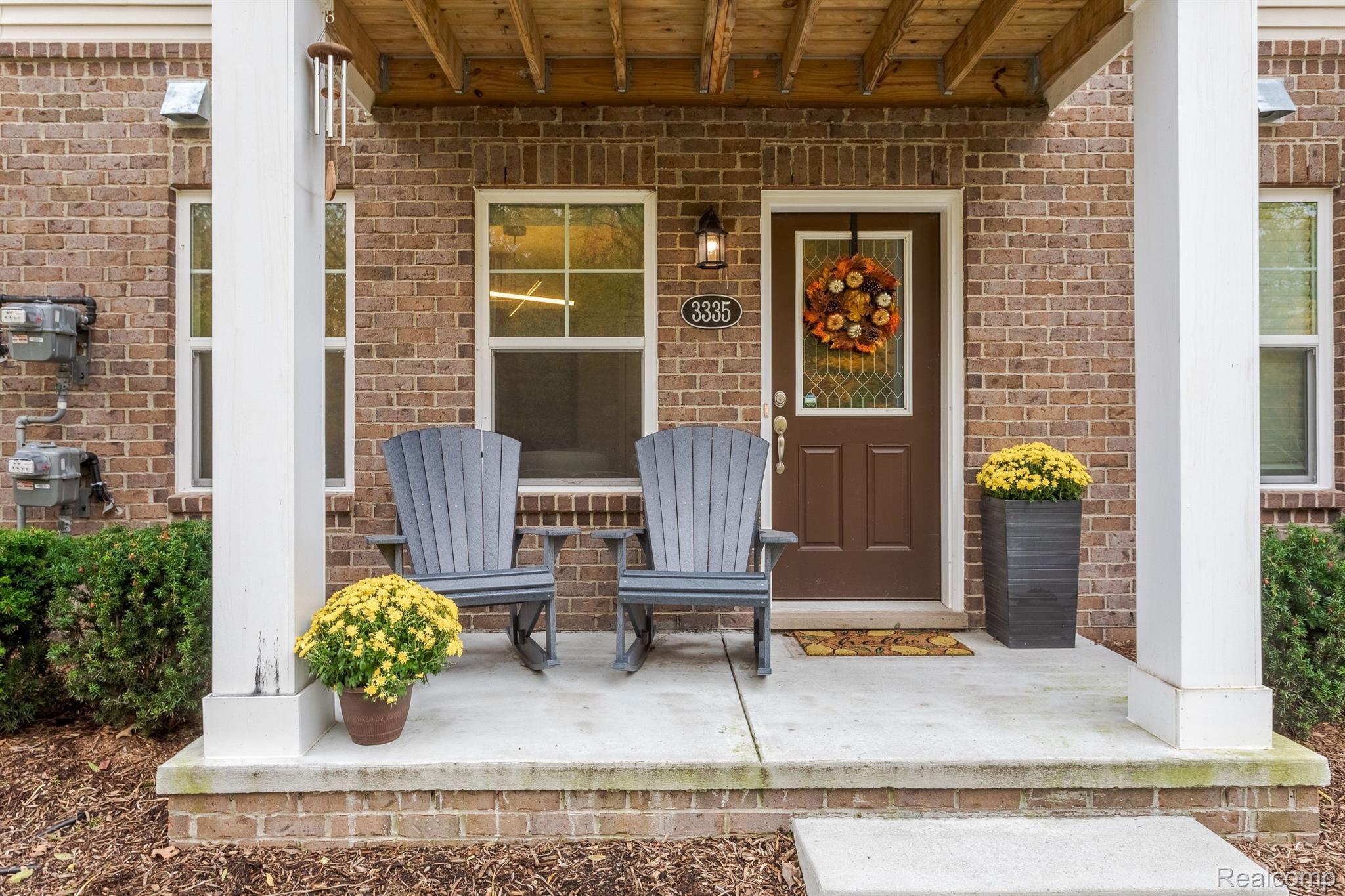 3335 PARKWAYS Boulevard