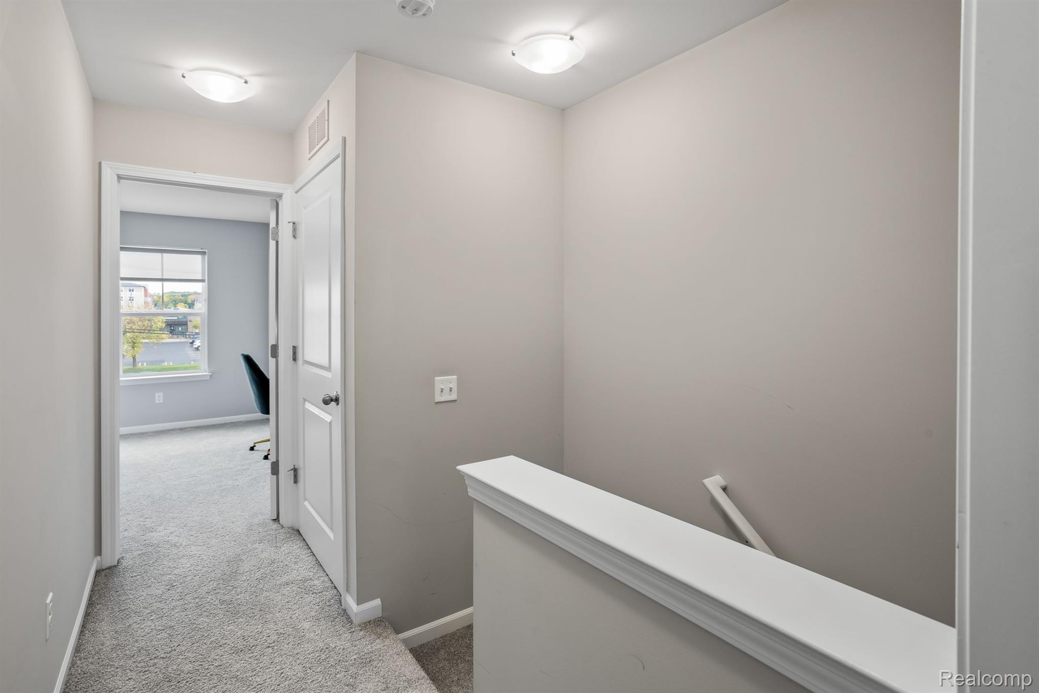 3335 PARKWAYS Boulevard