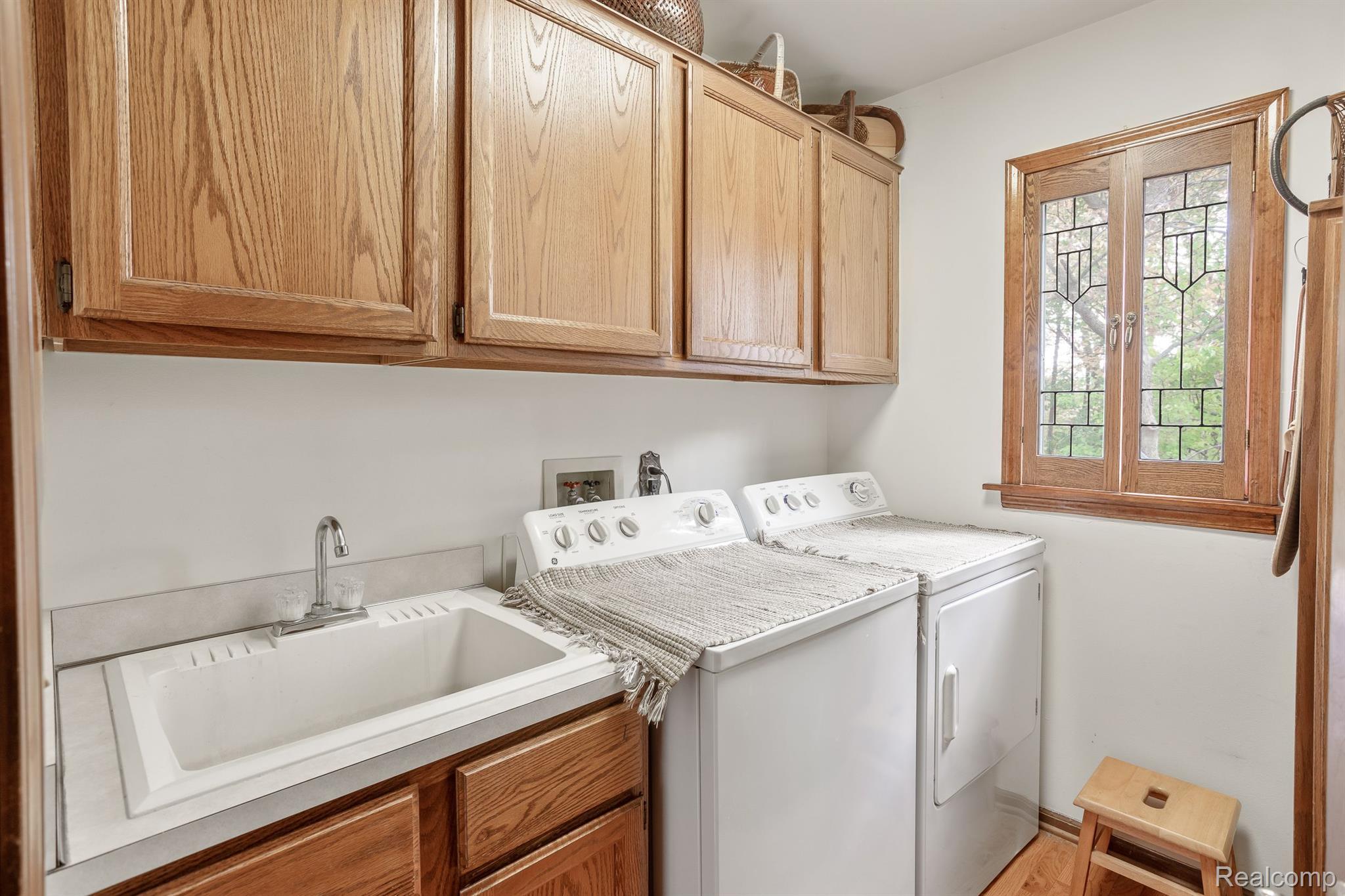 18849 MAPLE Circle N