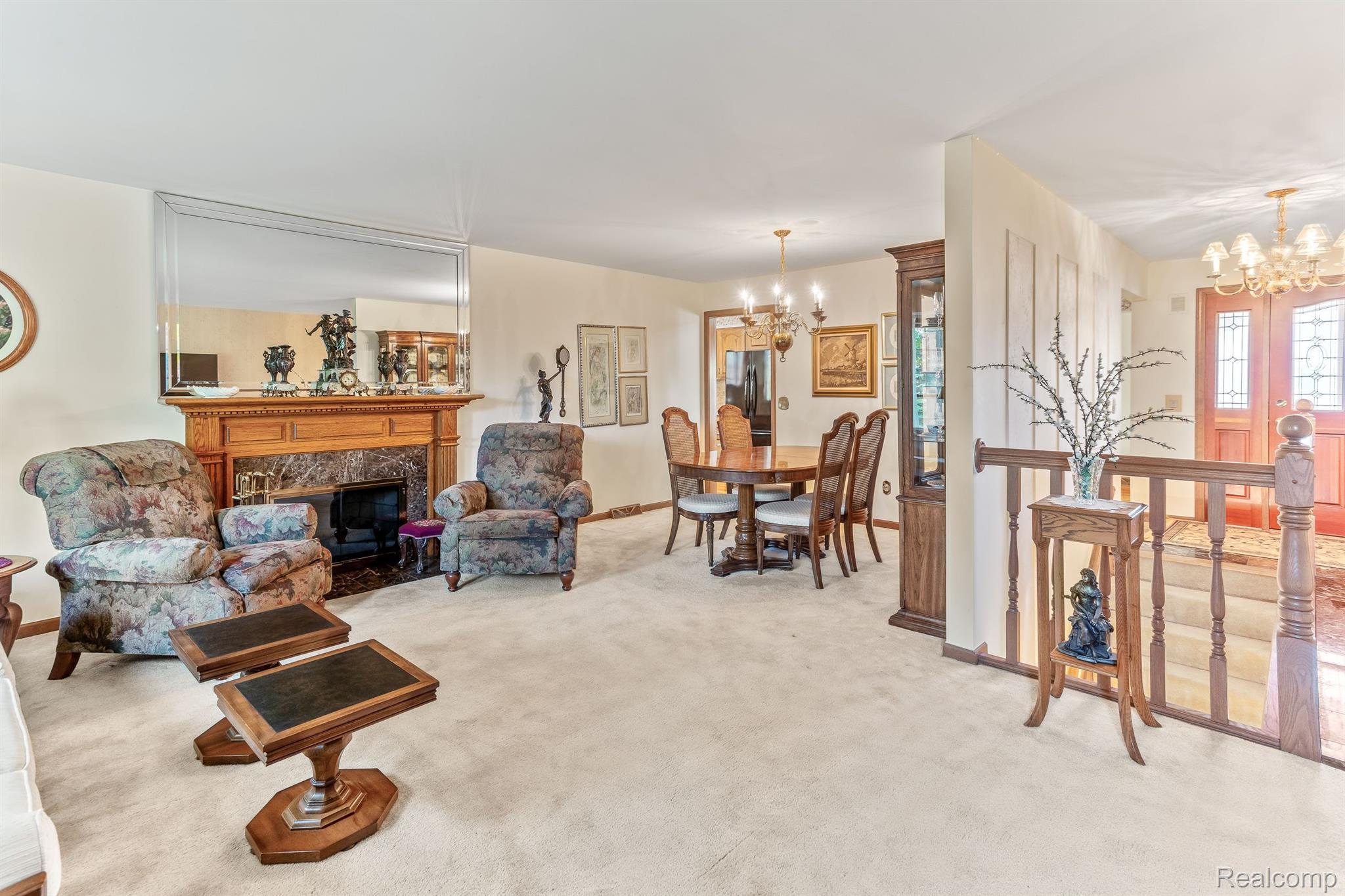 18849 MAPLE Circle N