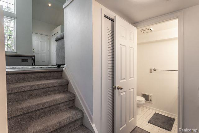 179 W KENILWORTH Avenue