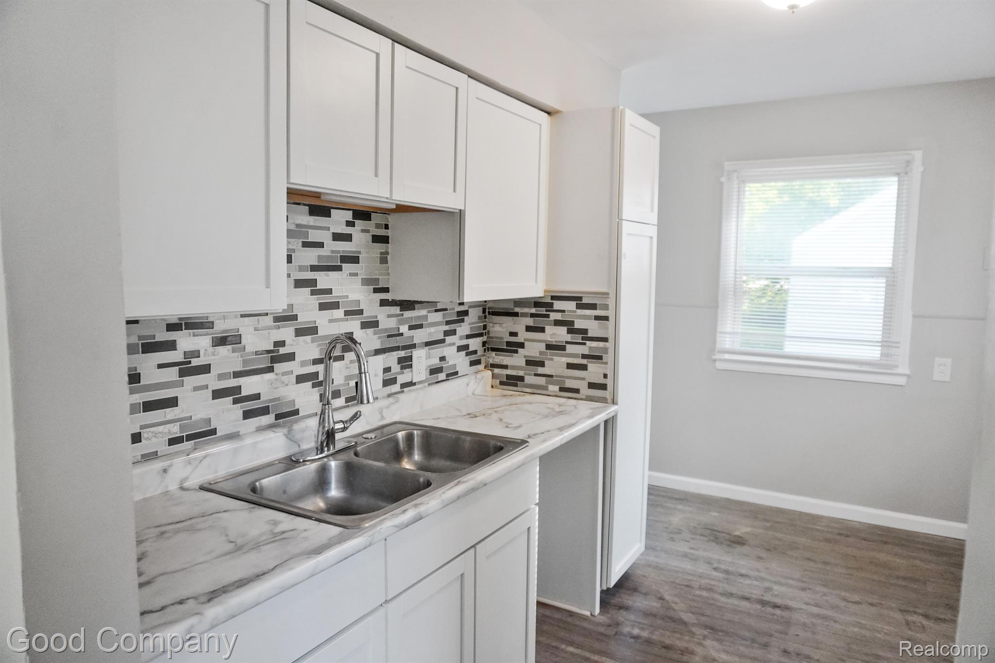 28433 GLENWOOD Street