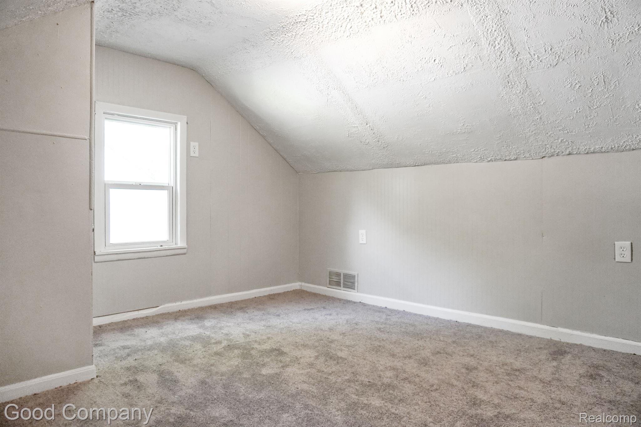 28433 GLENWOOD Street