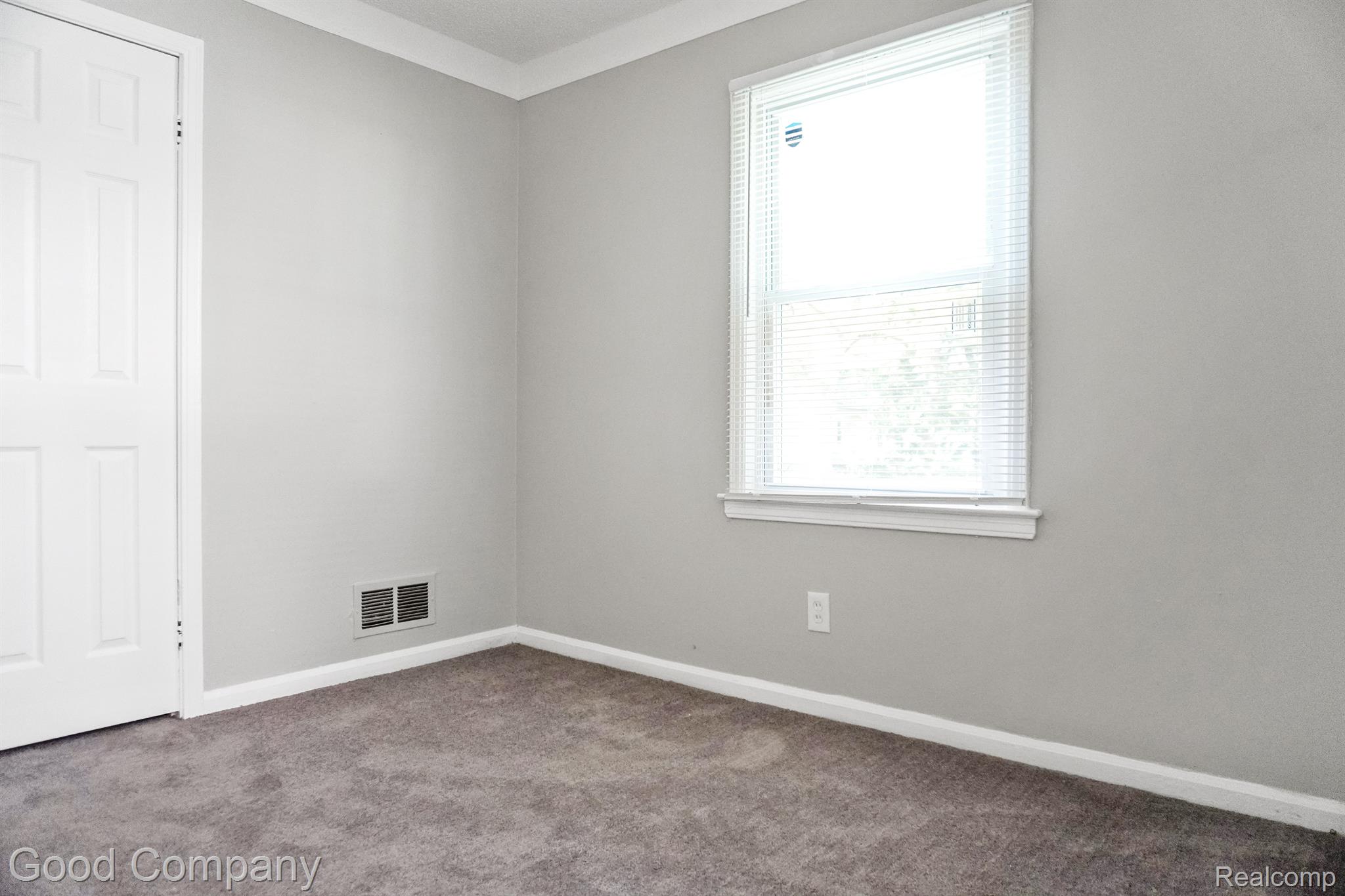 28433 GLENWOOD Street