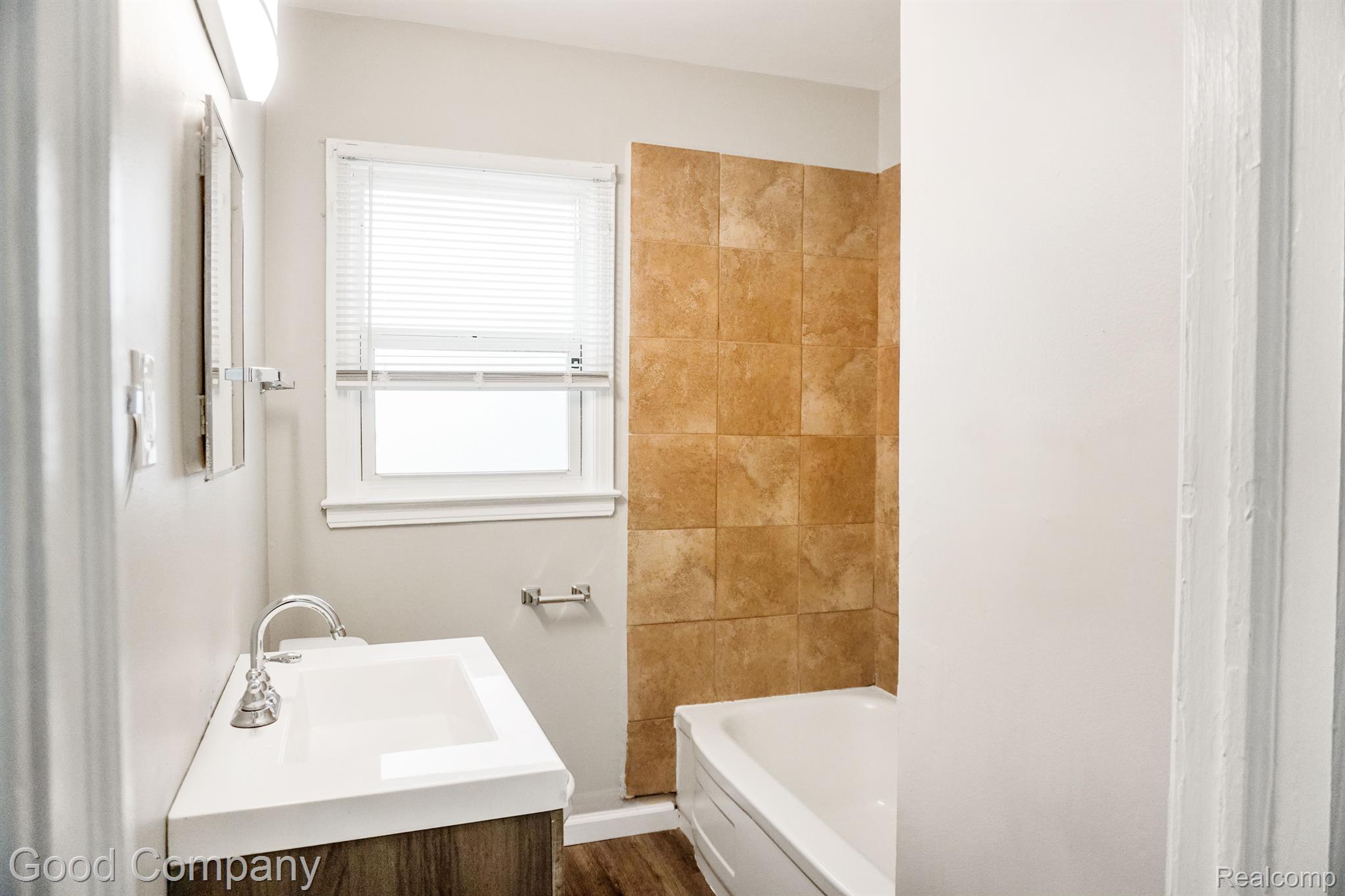 28433 GLENWOOD Street