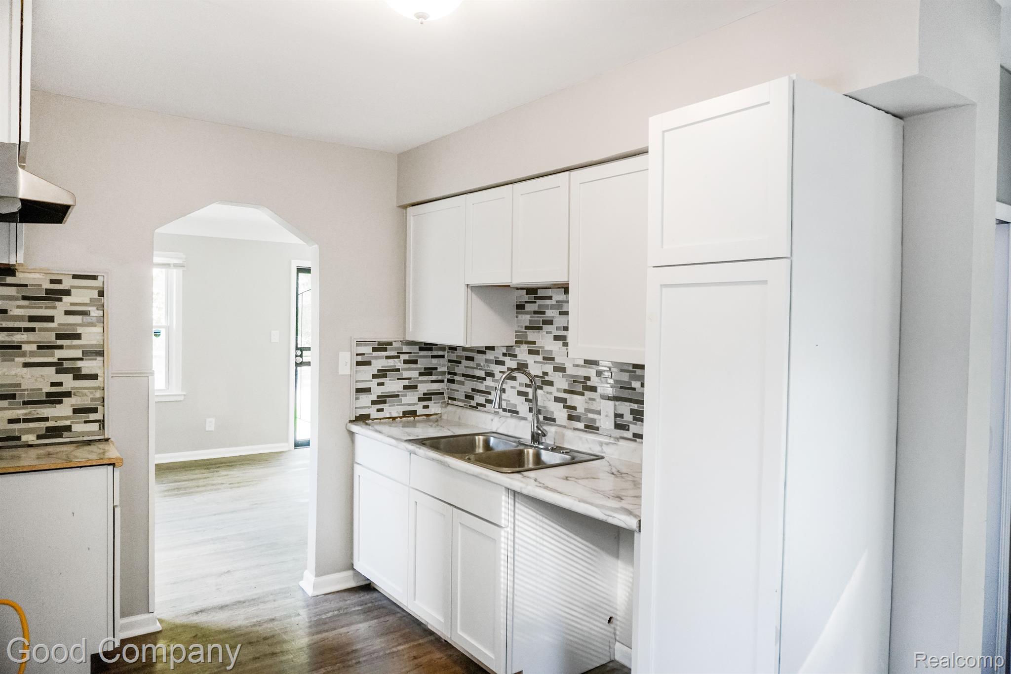 28433 GLENWOOD Street