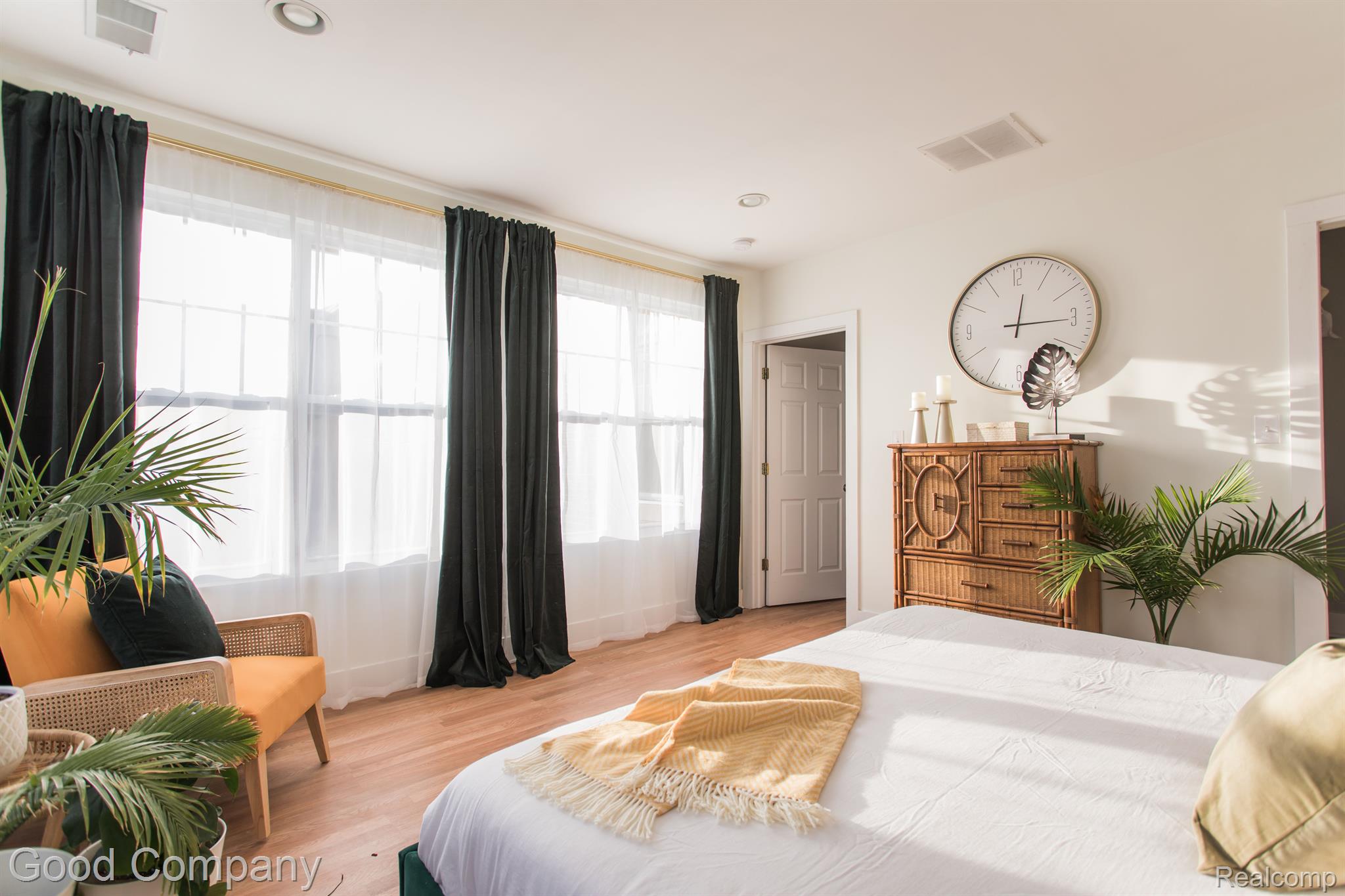 1925 LONGFELLOW Street