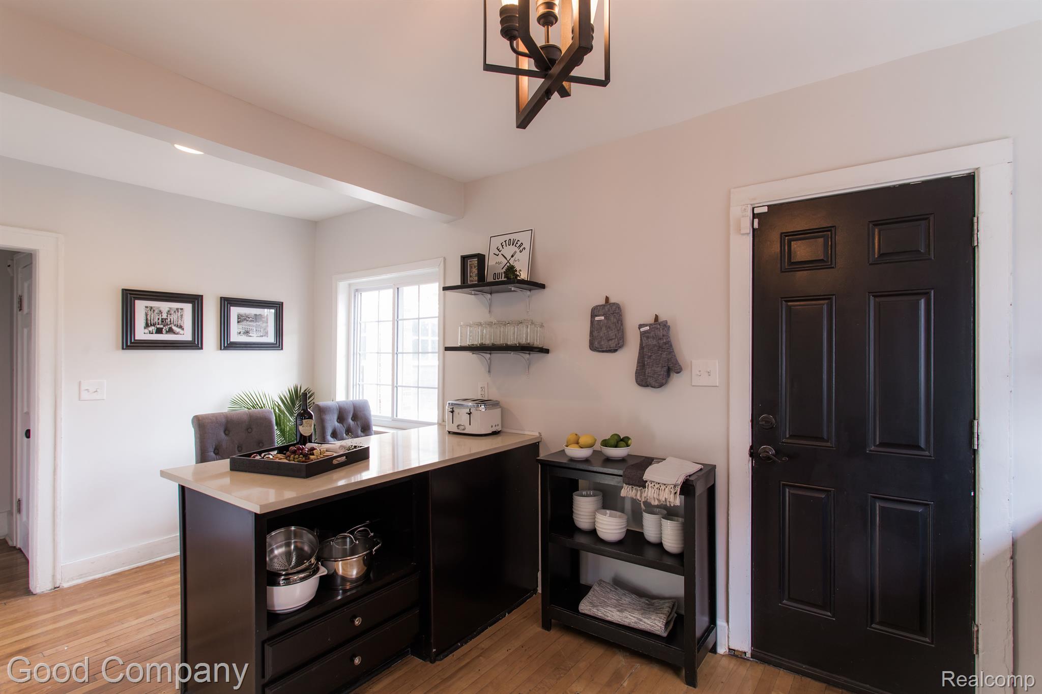 1925 LONGFELLOW Street