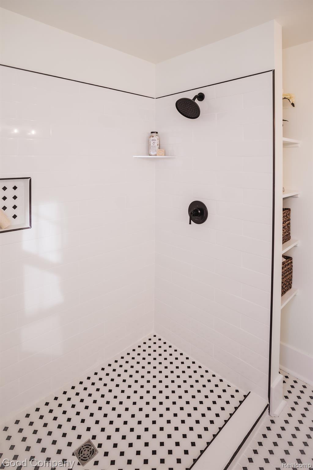 1925 LONGFELLOW Street