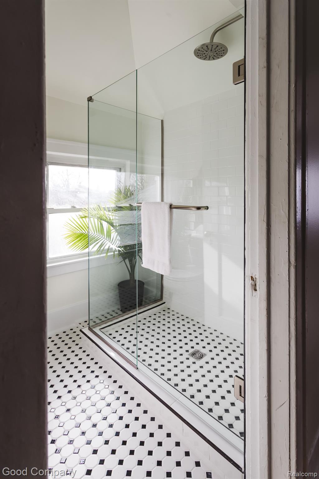 1925 LONGFELLOW Street