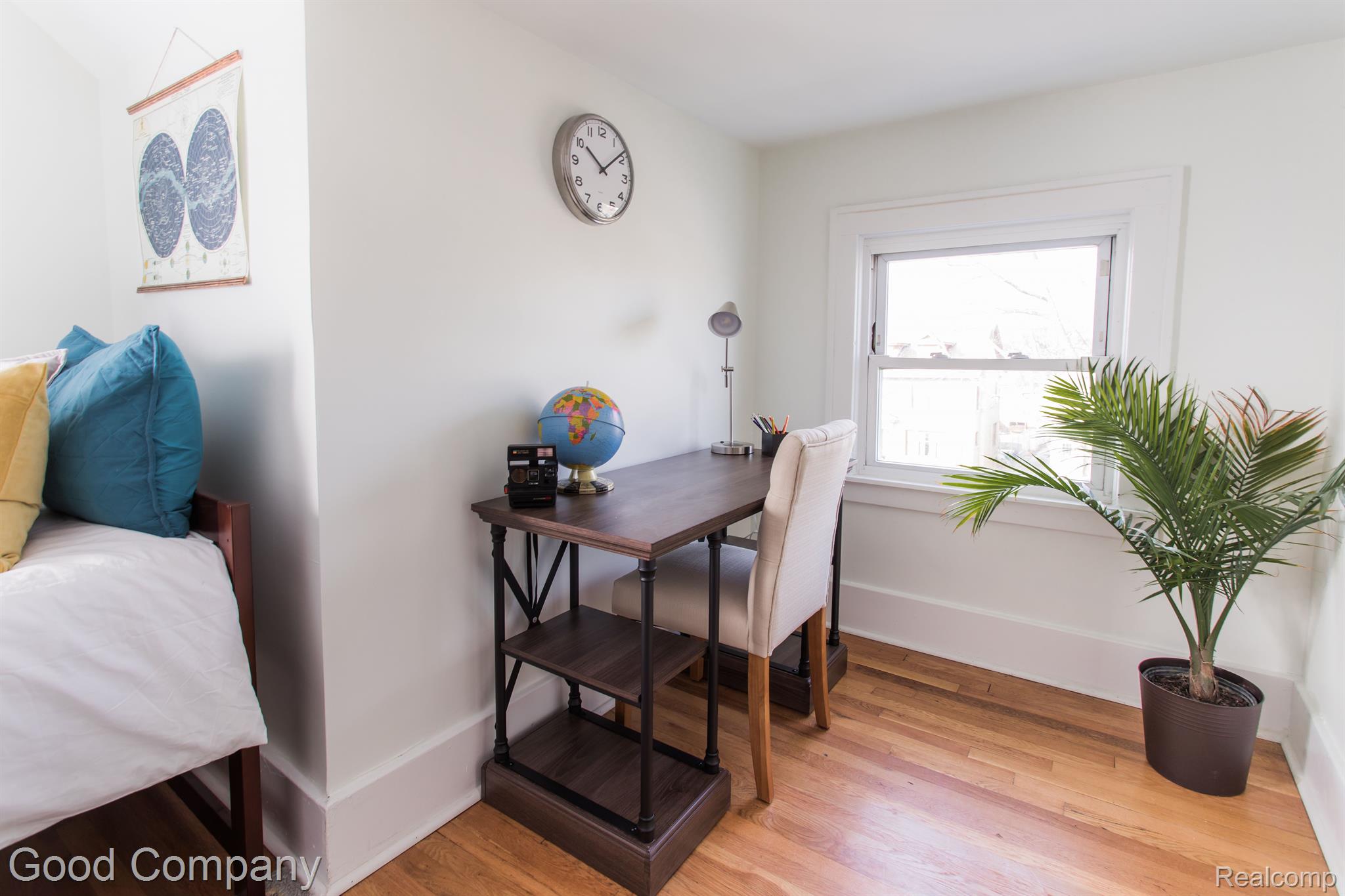 1925 LONGFELLOW Street