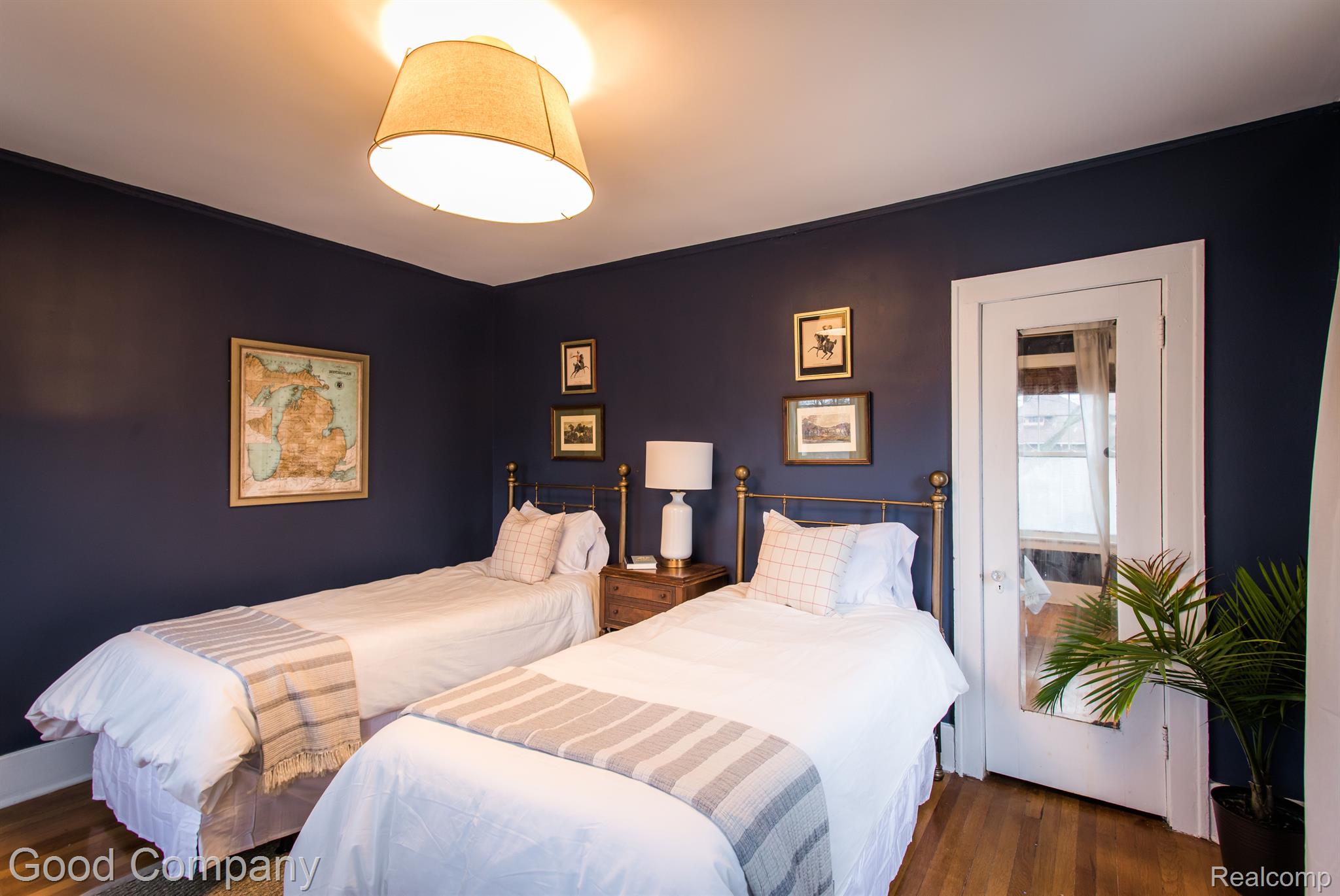 1925 LONGFELLOW Street