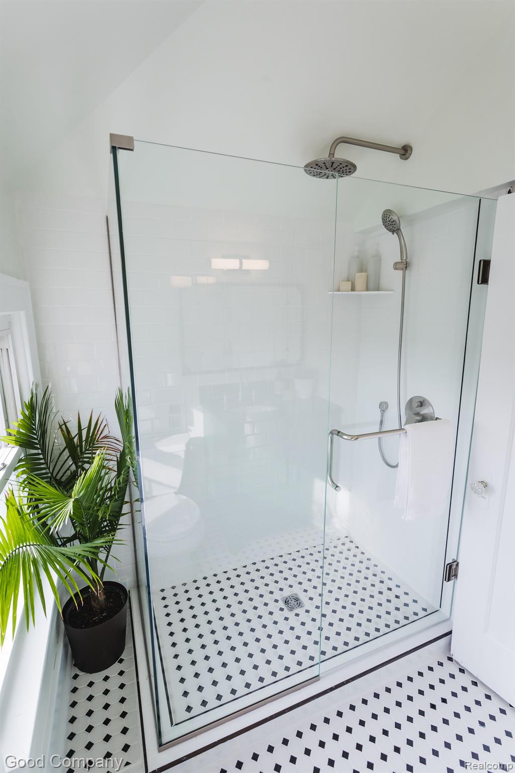 1925 LONGFELLOW Street