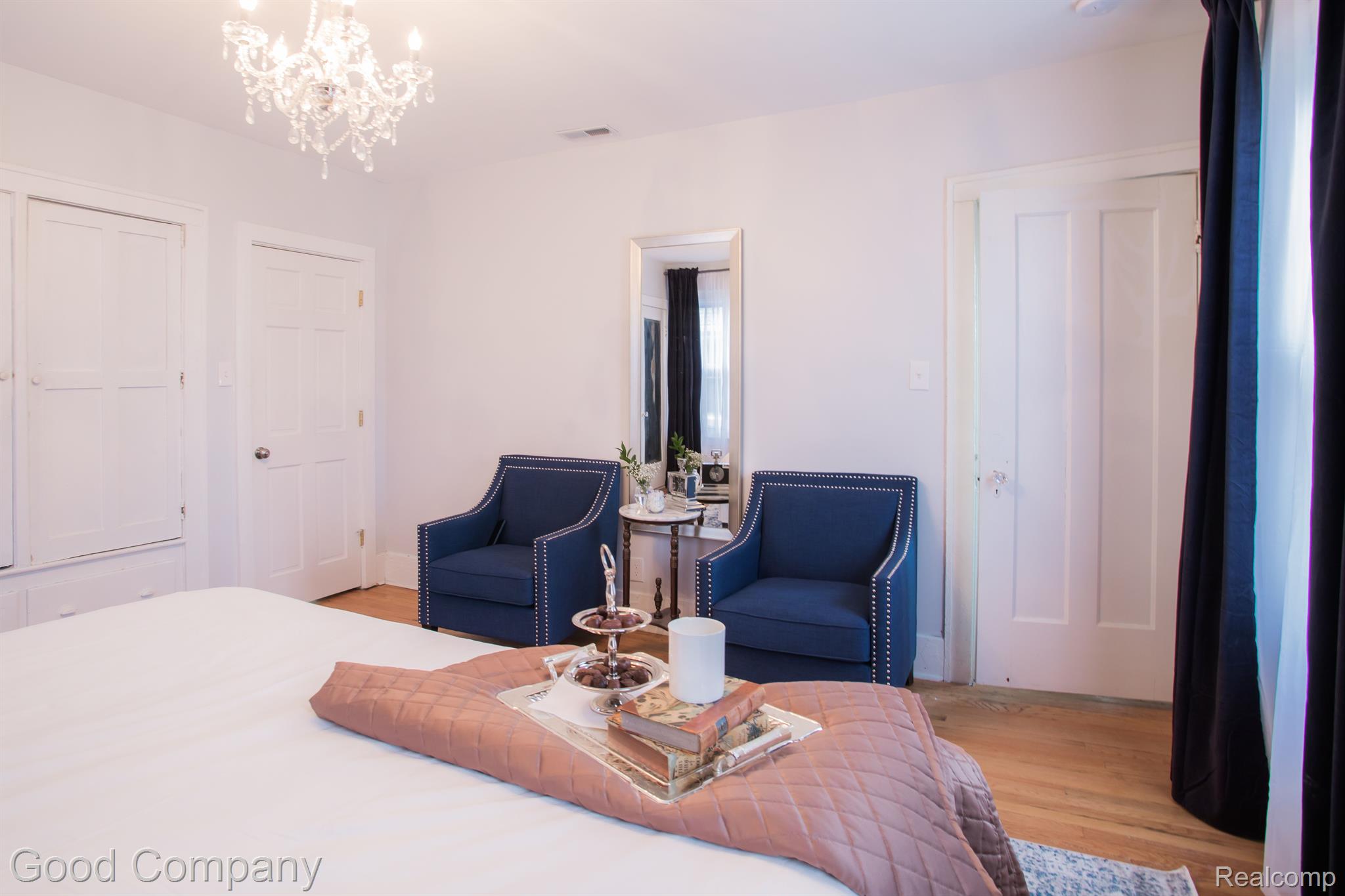 1925 LONGFELLOW Street