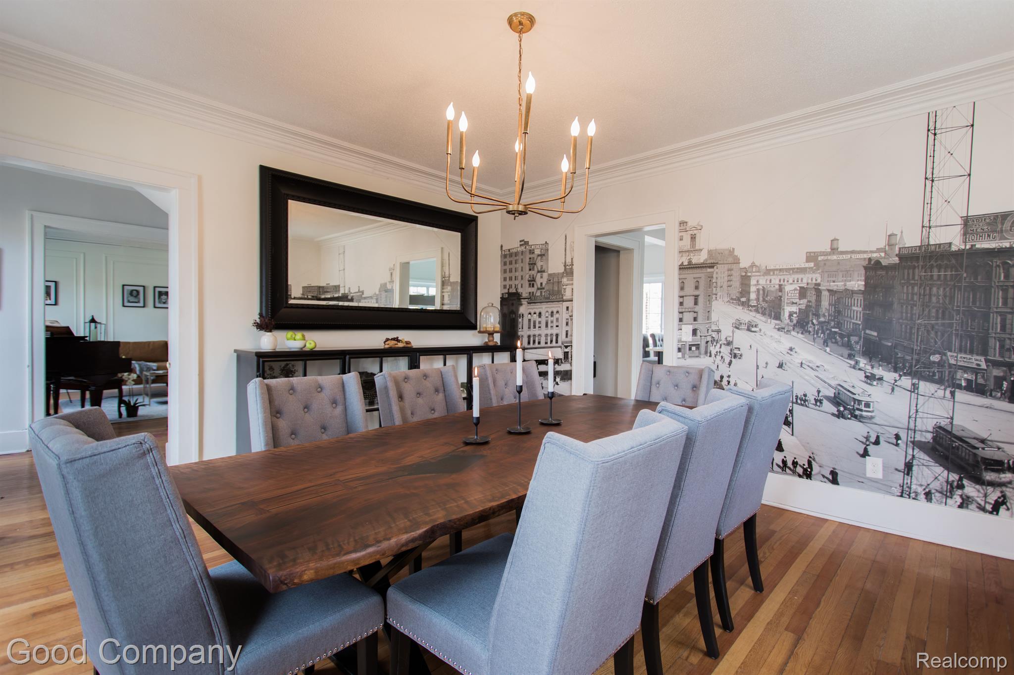 1925 LONGFELLOW Street