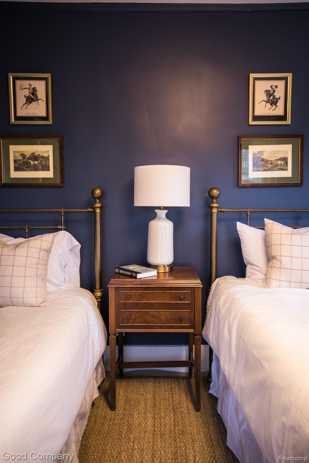 1925 LONGFELLOW Street