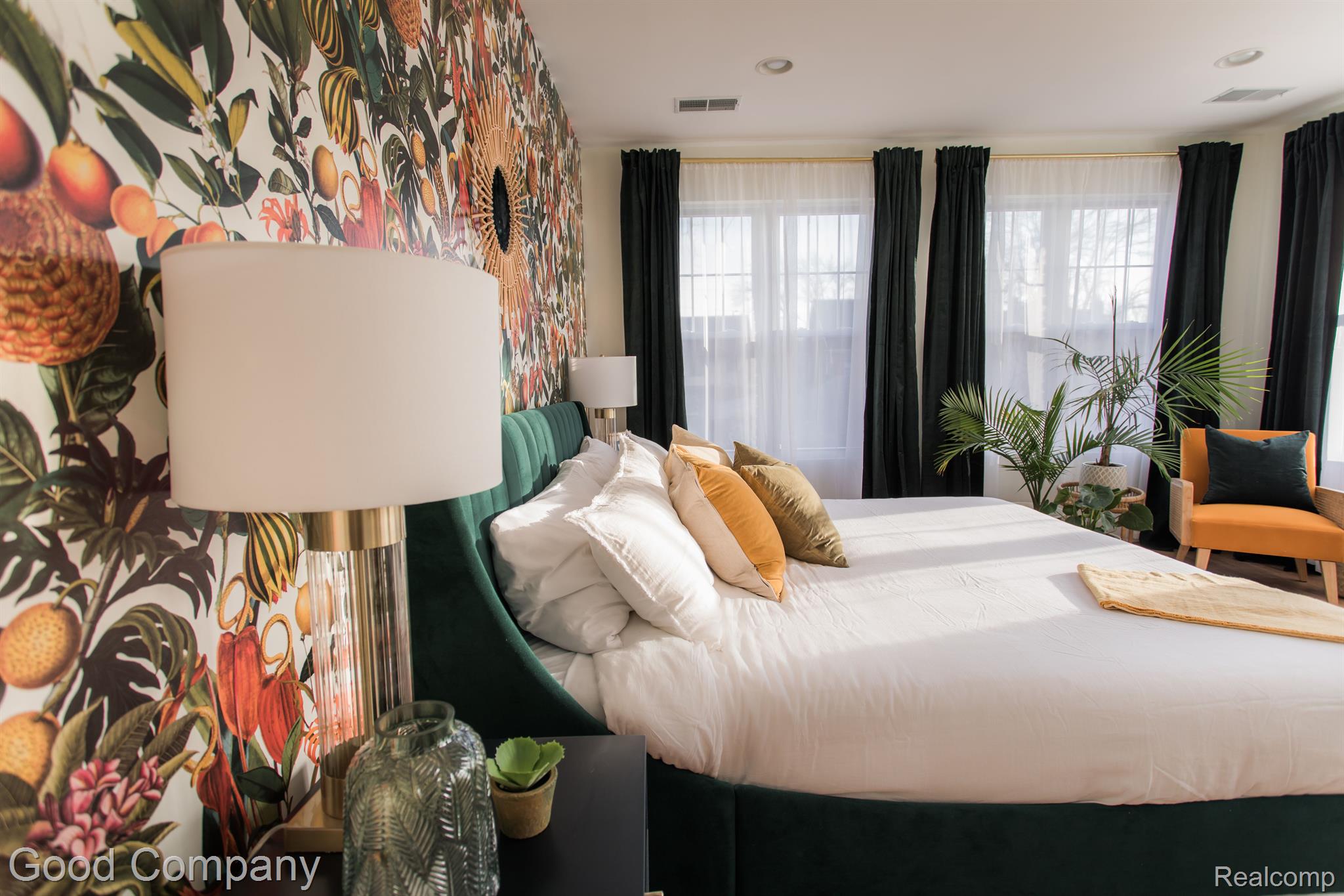 1925 LONGFELLOW Street