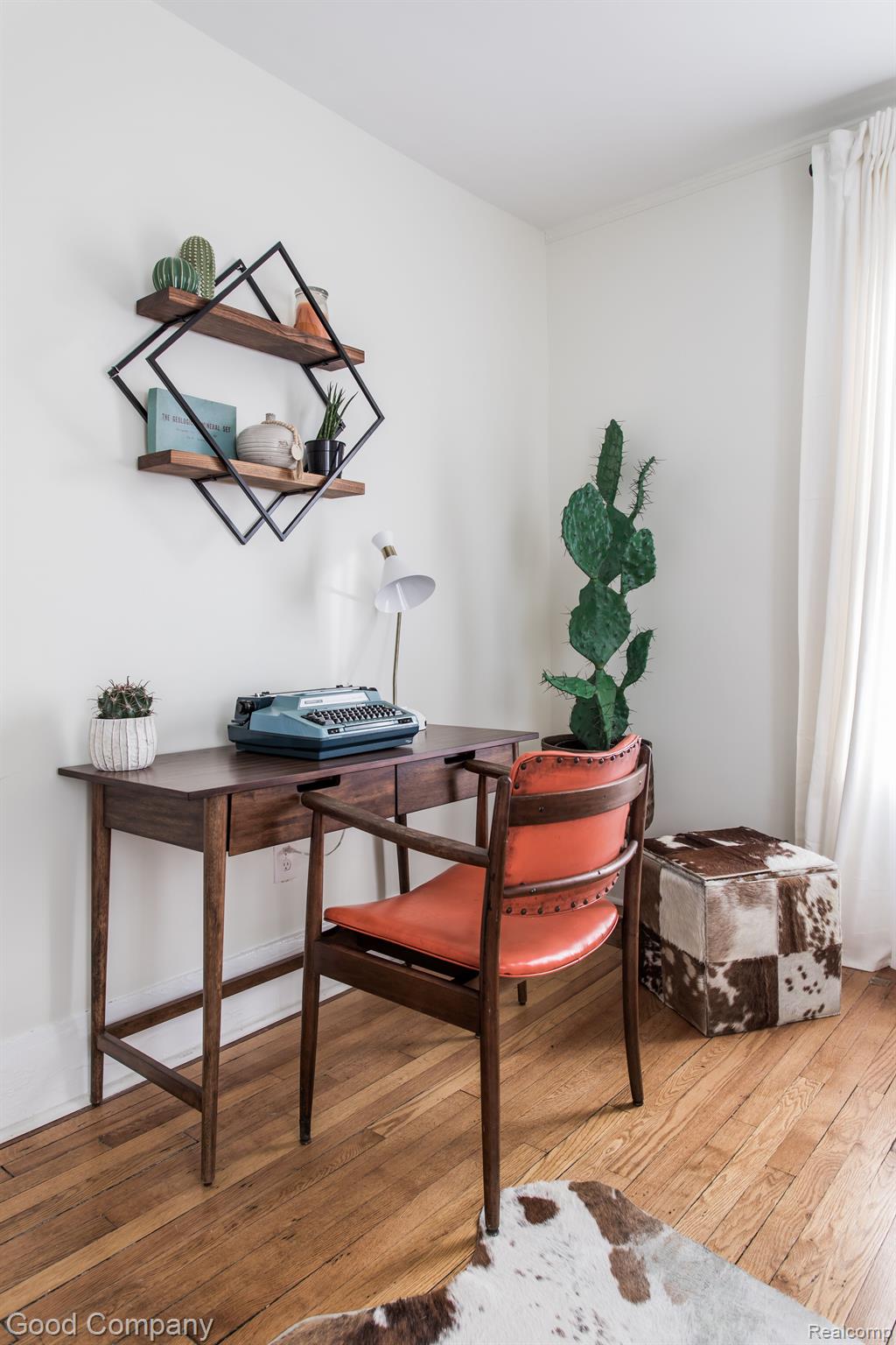 1925 LONGFELLOW Street