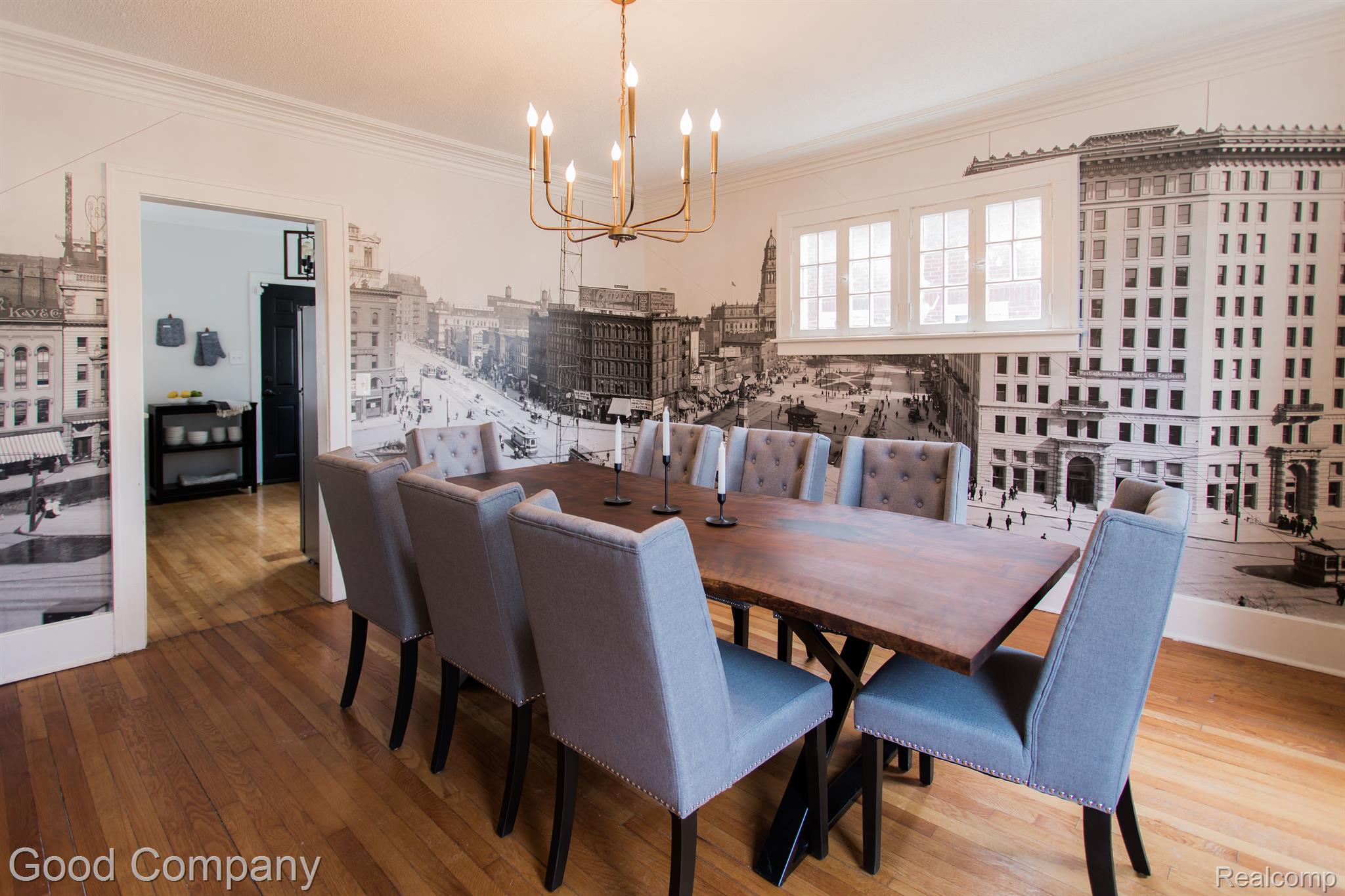 1925 LONGFELLOW Street