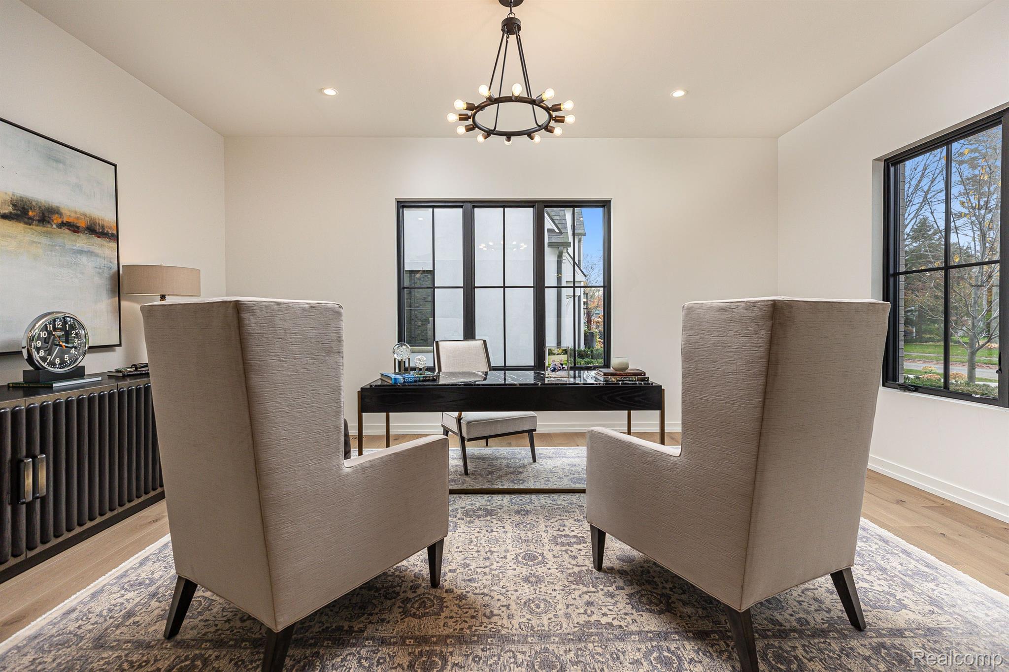 1202 LYONHURST Street