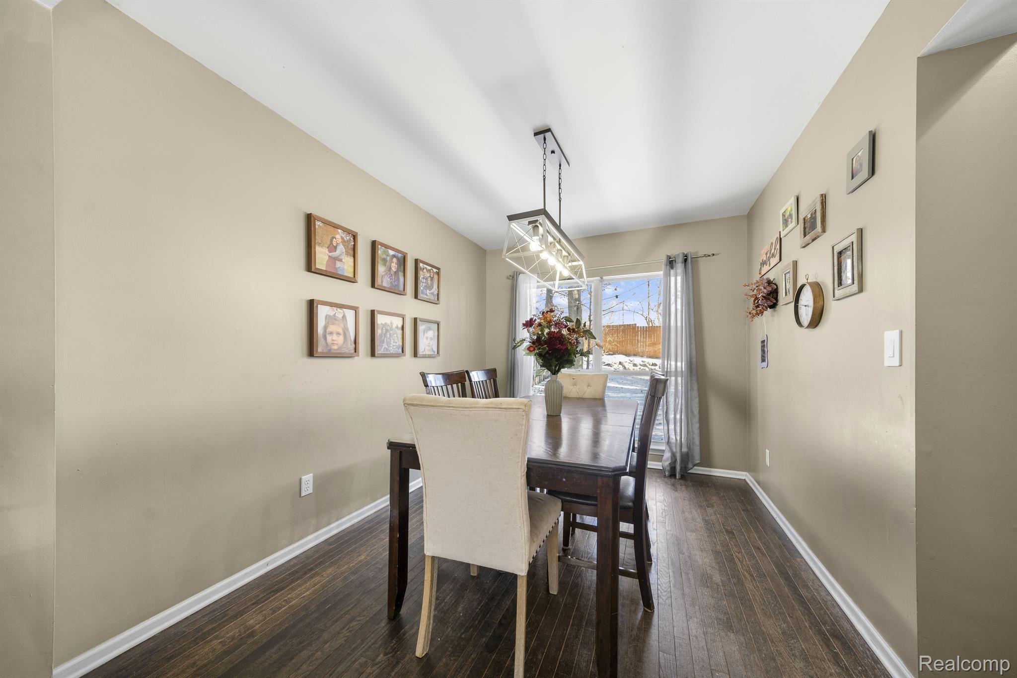 1193 QUAIL RIDGE Drive