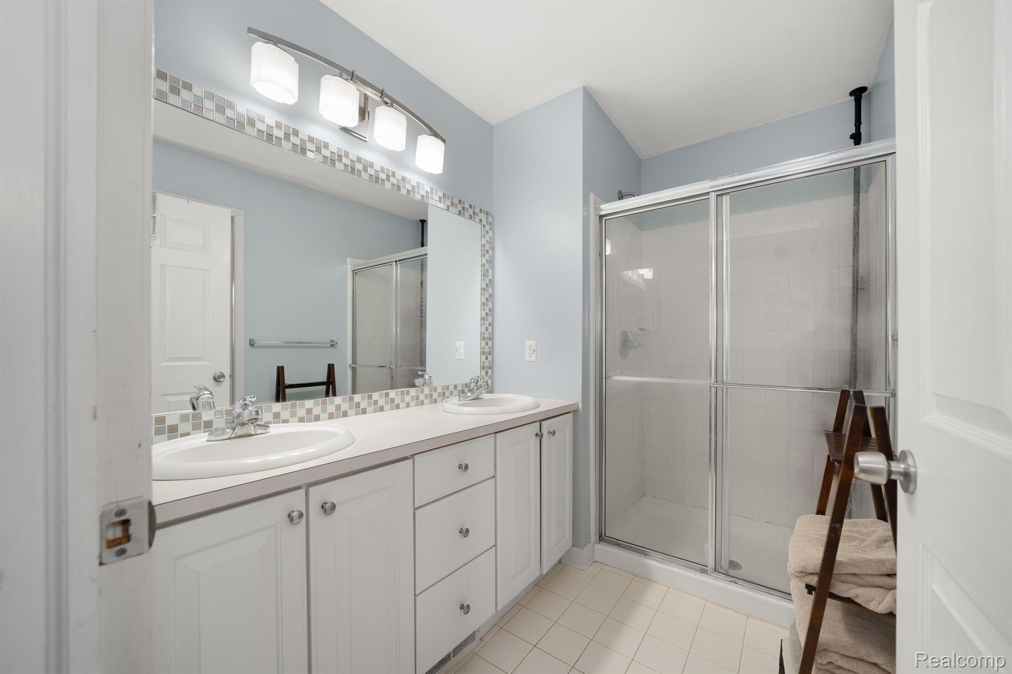 1193 QUAIL RIDGE Drive