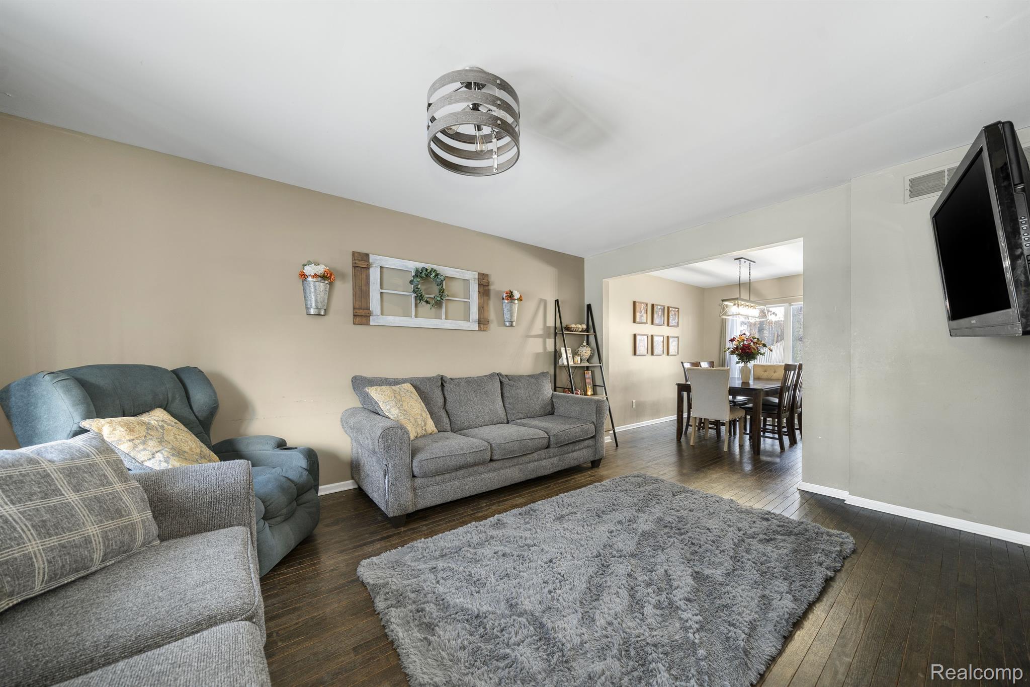 1193 QUAIL RIDGE Drive