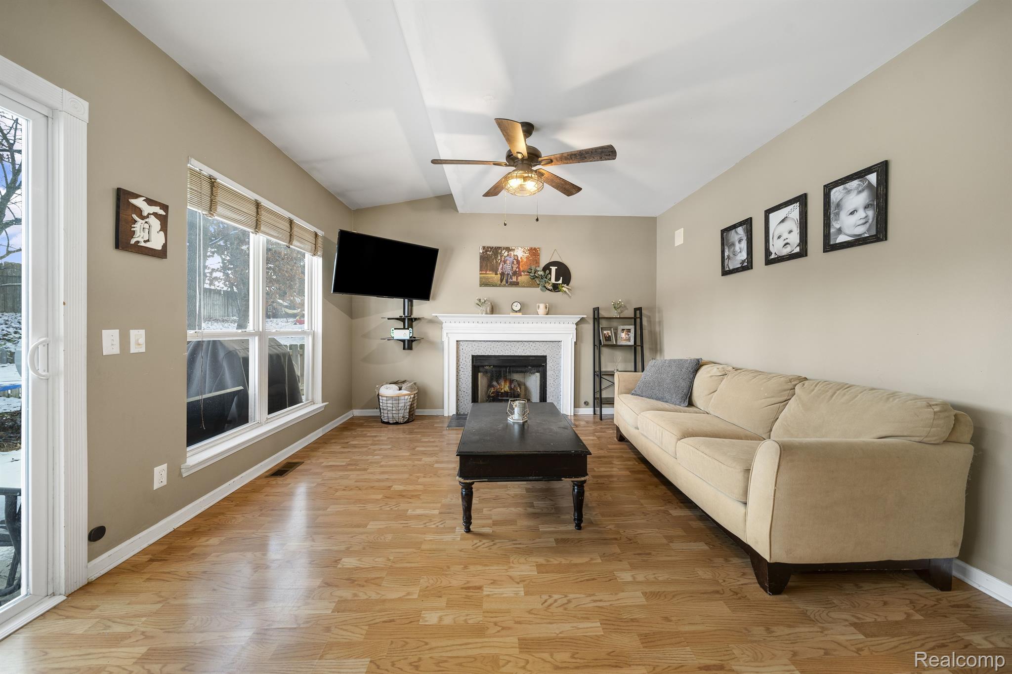 1193 QUAIL RIDGE Drive