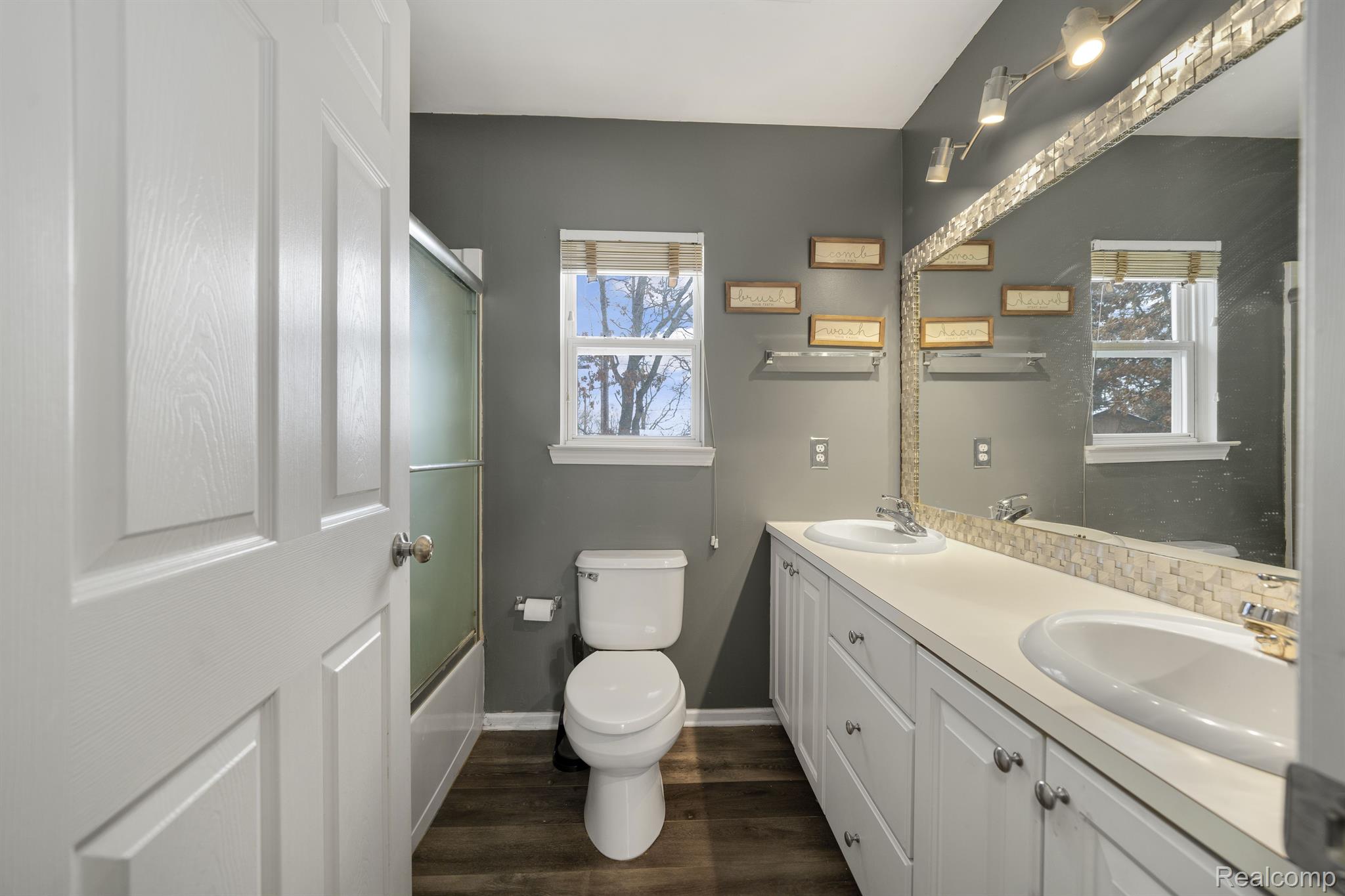 1193 QUAIL RIDGE Drive