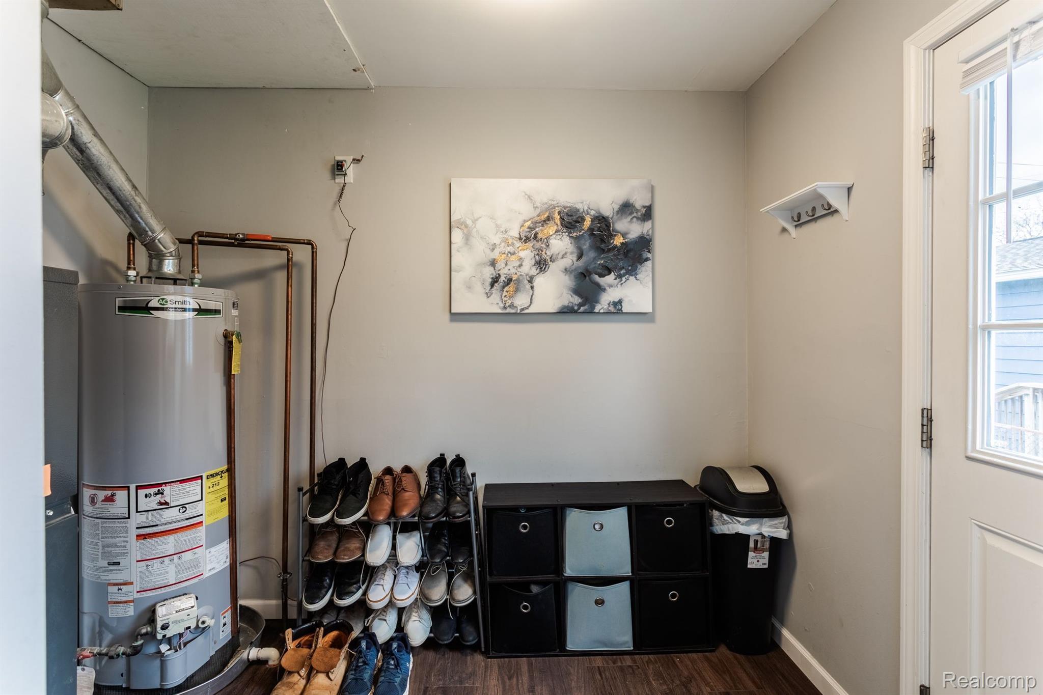 27312 HAMPDEN Street