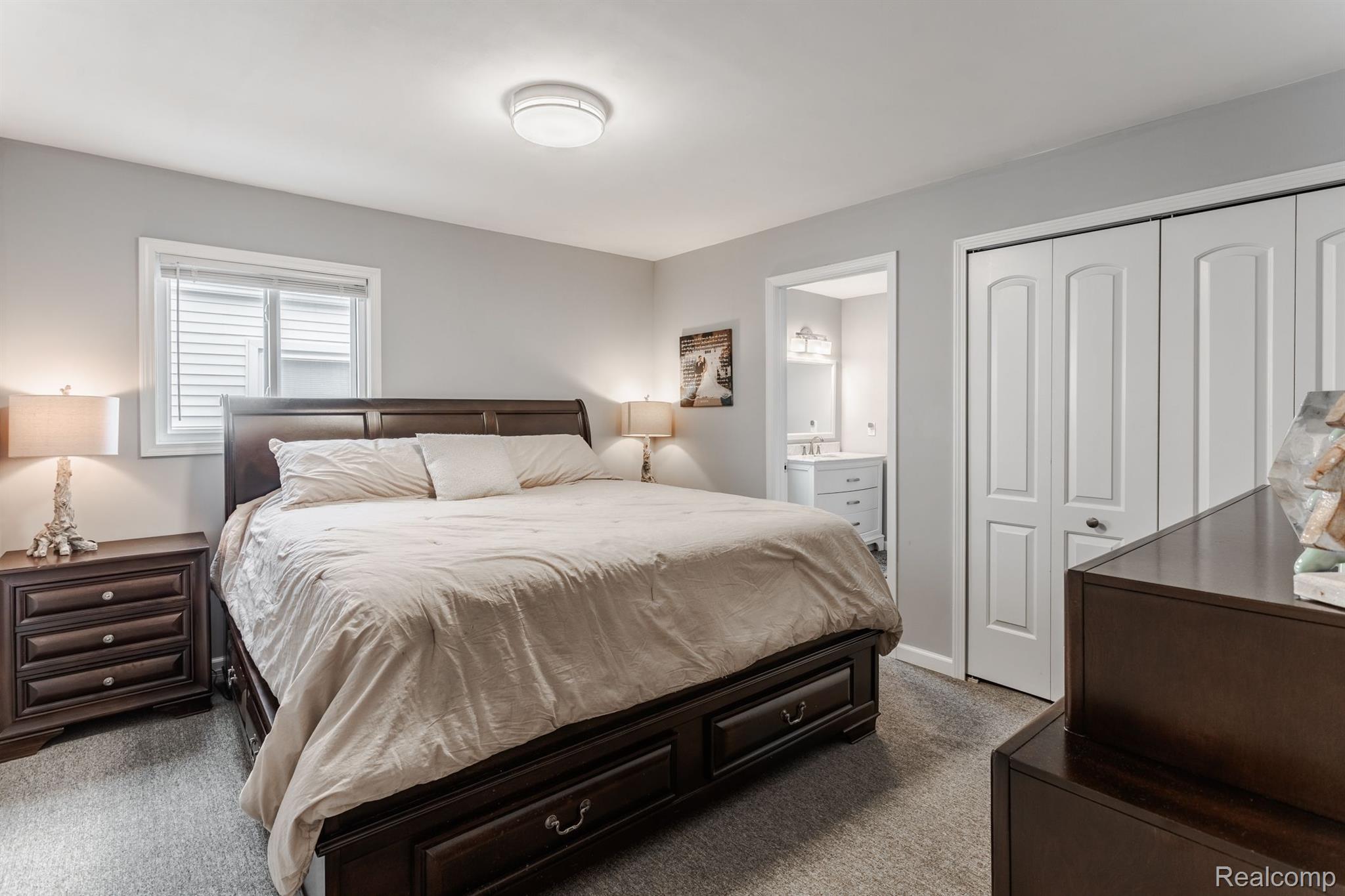 27312 HAMPDEN Street