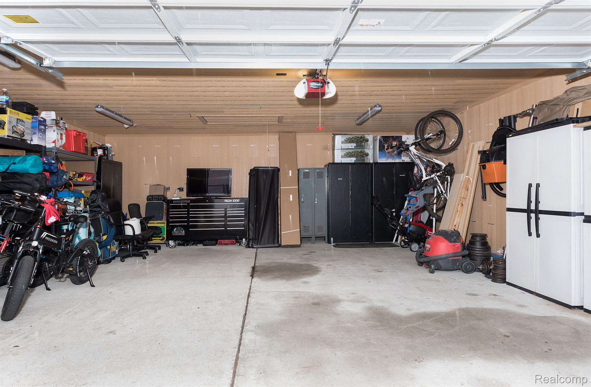 10255 BASSETT Street