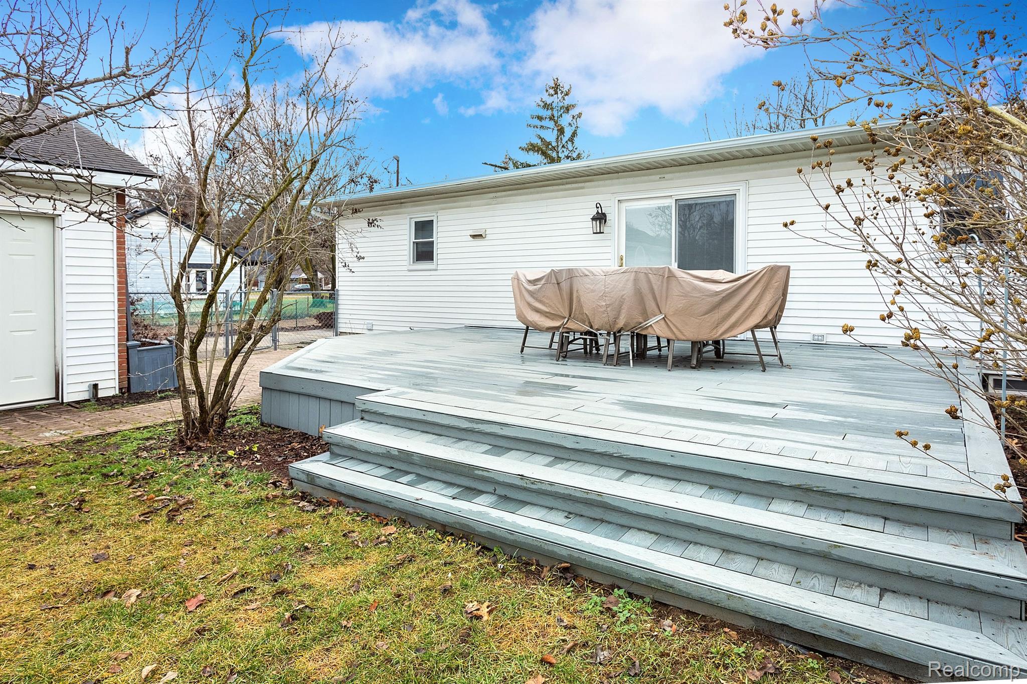 10255 BASSETT Street