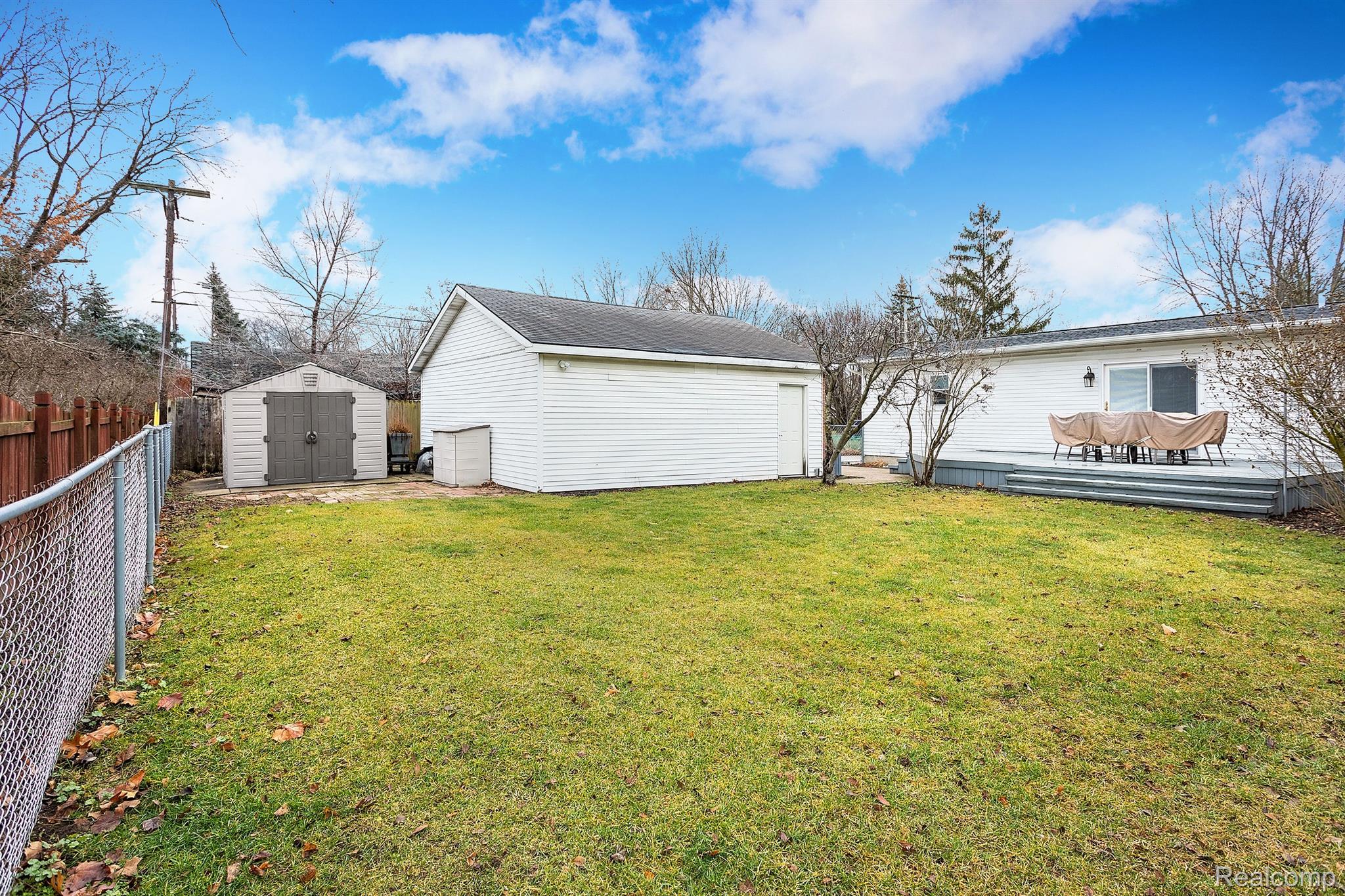 10255 BASSETT Street