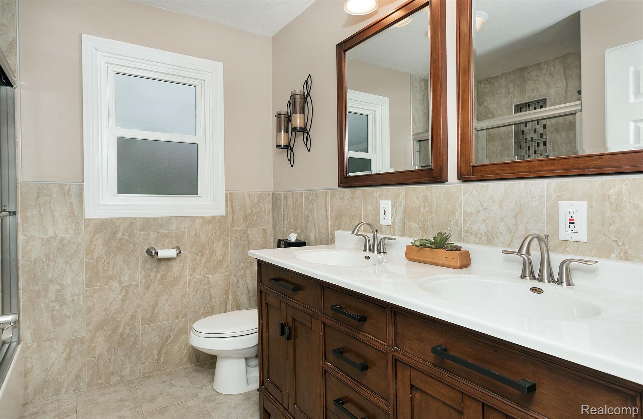 10255 BASSETT Street