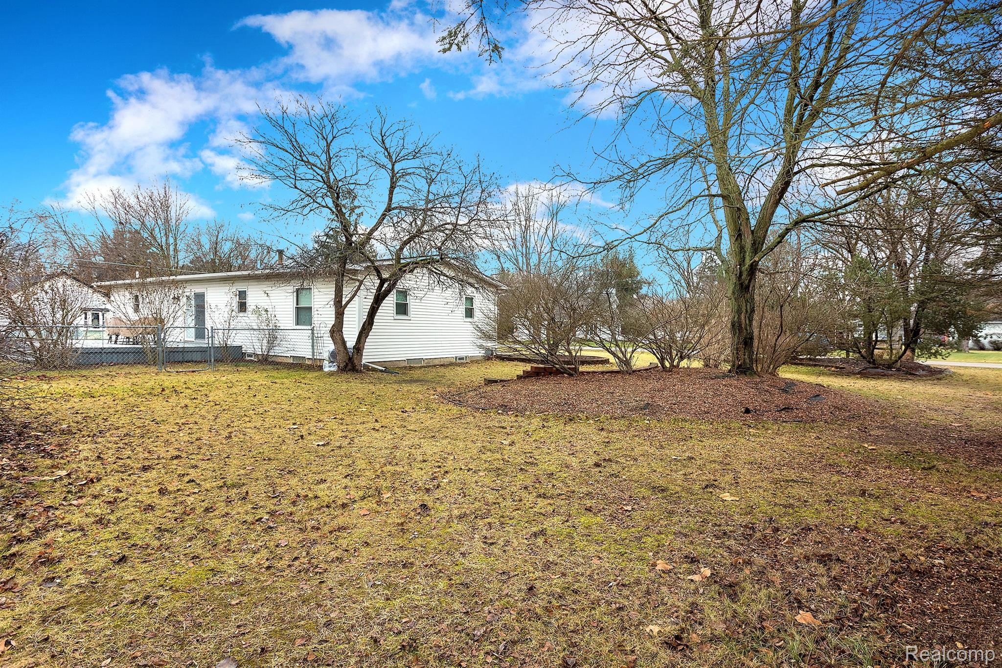 10255 BASSETT Street