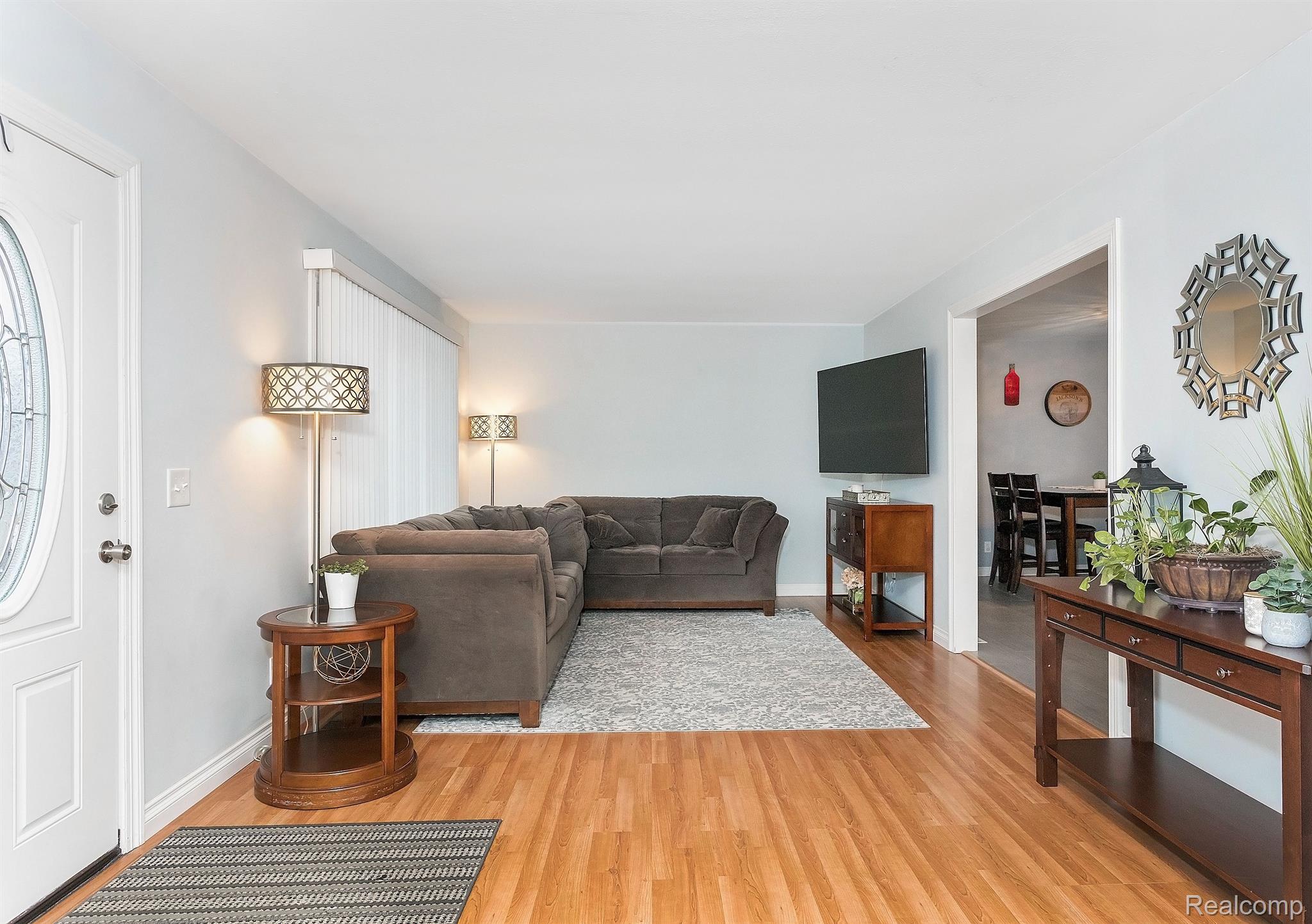 10255 BASSETT Street