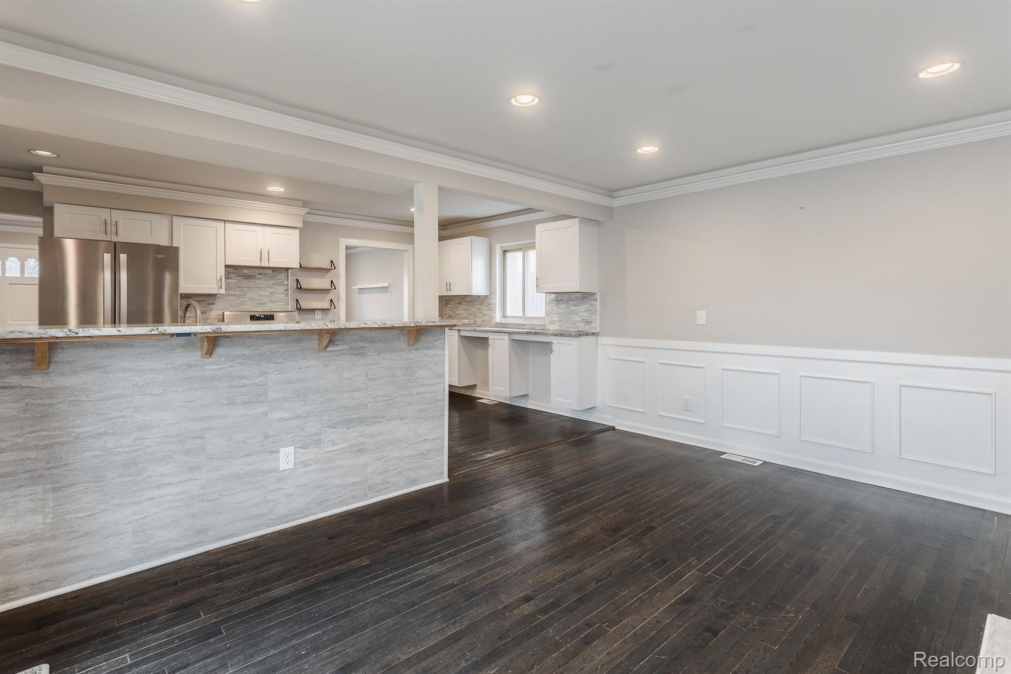 11928 SORRENTO Boulevard