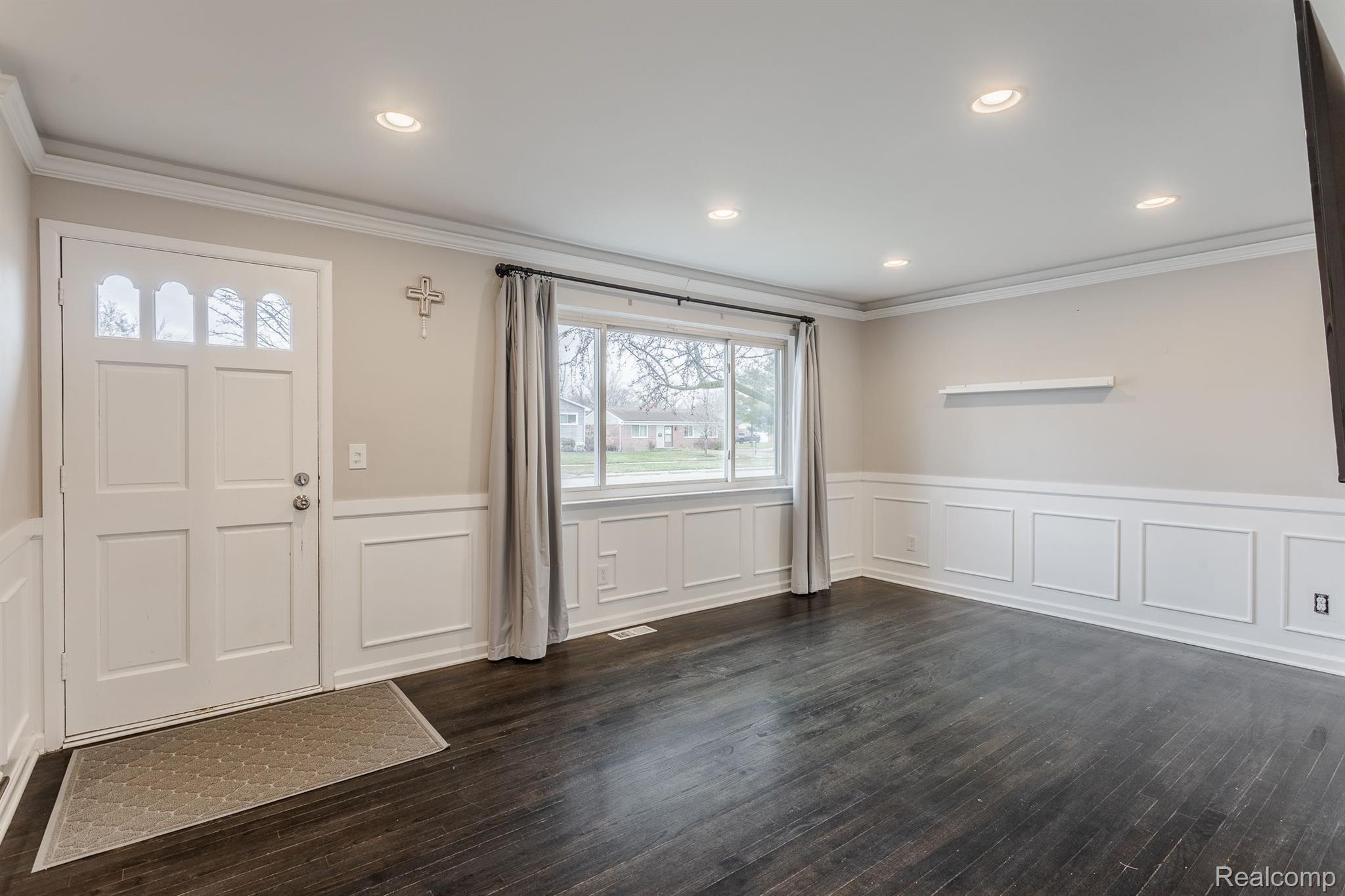 11928 SORRENTO Boulevard