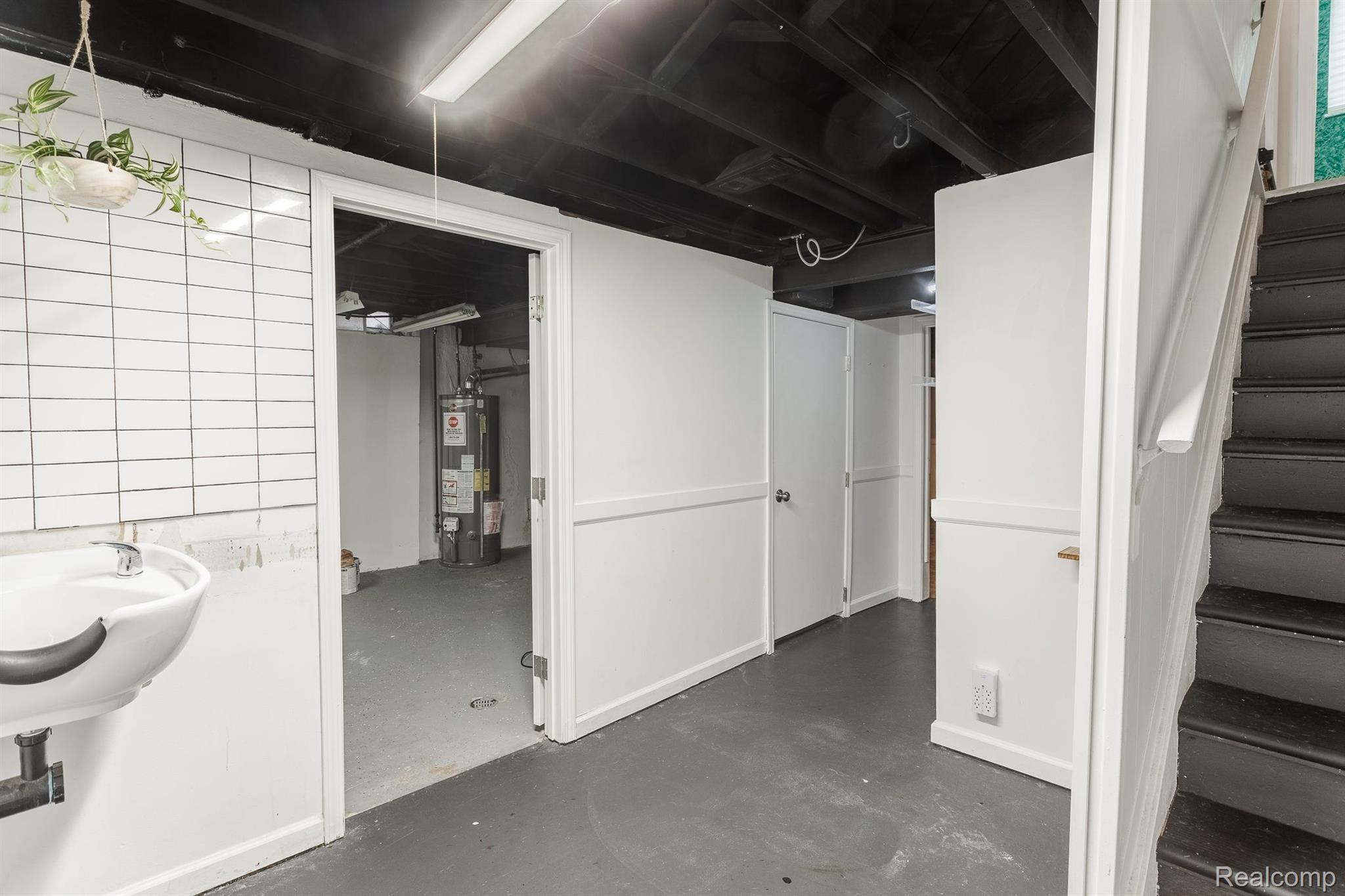 11928 SORRENTO Boulevard