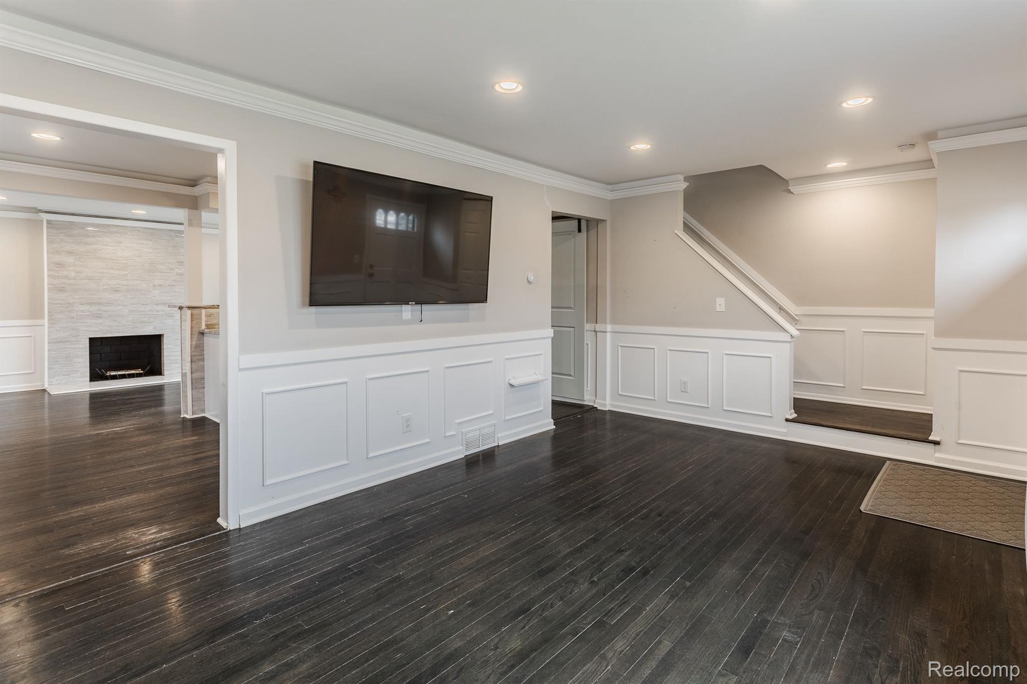 11928 SORRENTO Boulevard