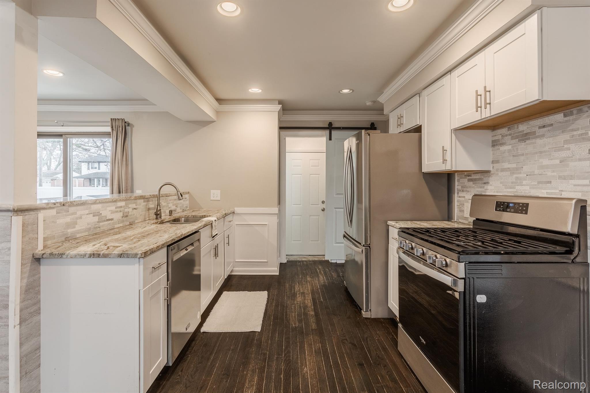 11928 SORRENTO Boulevard